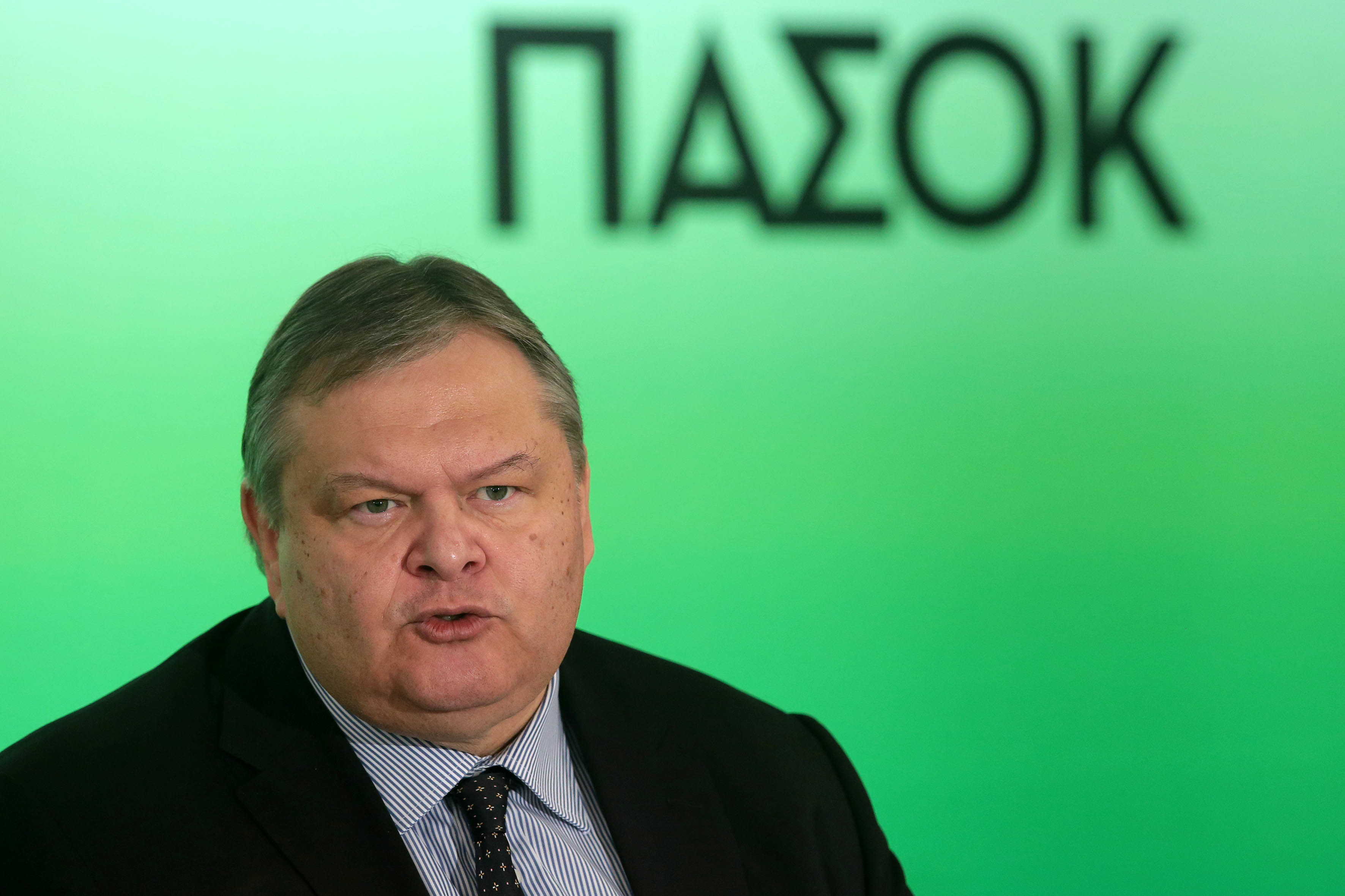 Επαιξε τα ρέστα του – Εισηγήθηκε ψήφιση των μέτρων και κάλεσε την ΔΗΜΑΡ να επανεξετάσει