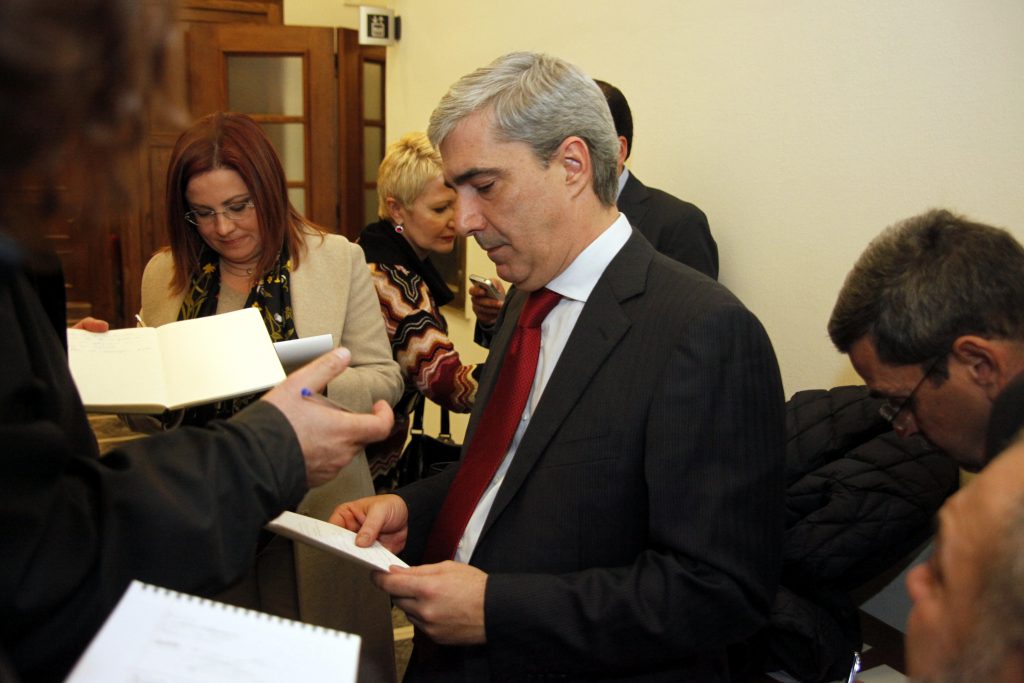 Επίθεση Κεδίκογλου σε Τσίπρα για την συνέντευξη στην Guardian