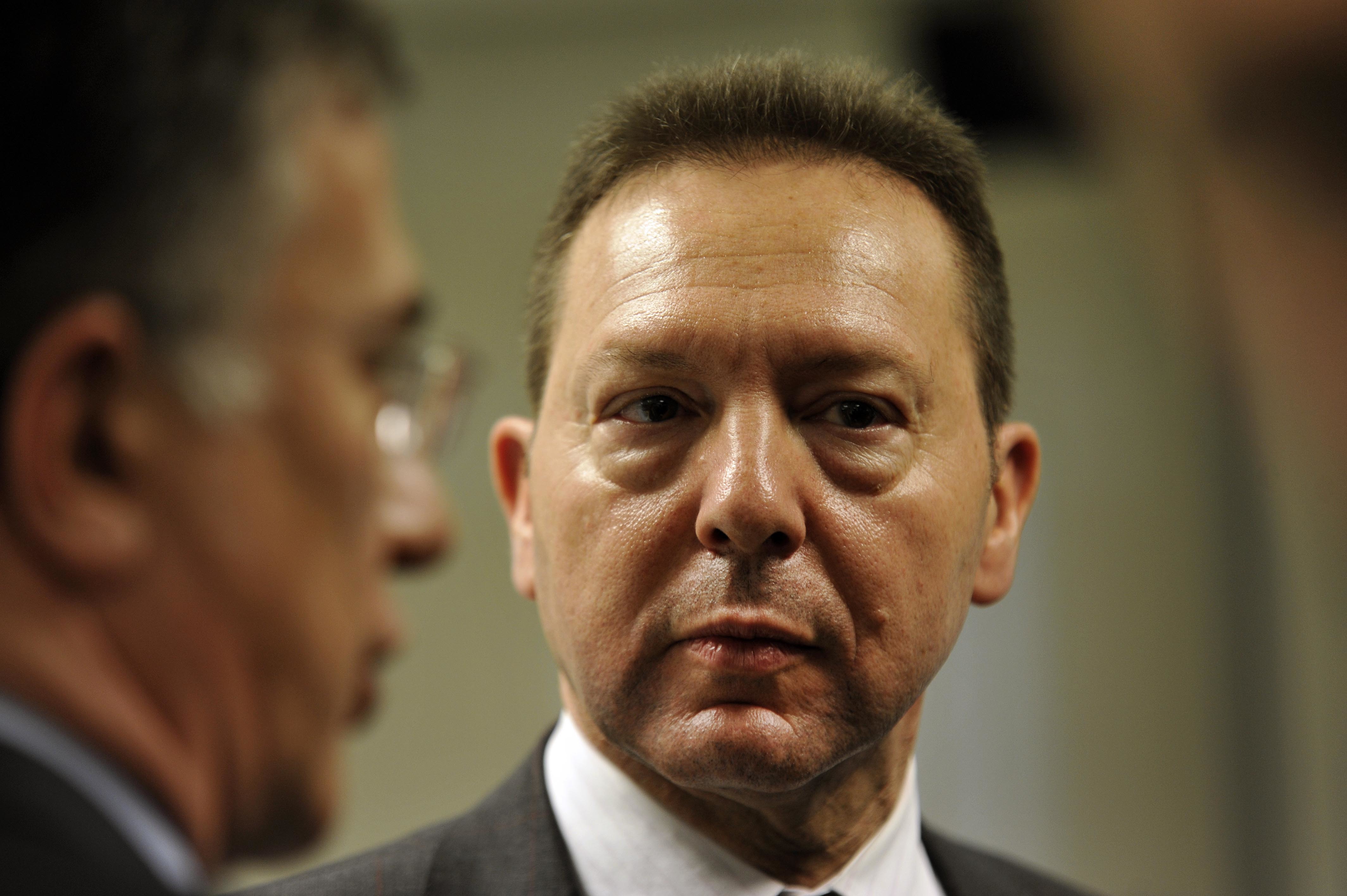 Παζάρι Στουρνάρα – Τραπεζιτών το απόγευμα για την επαναγορά ομολόγων