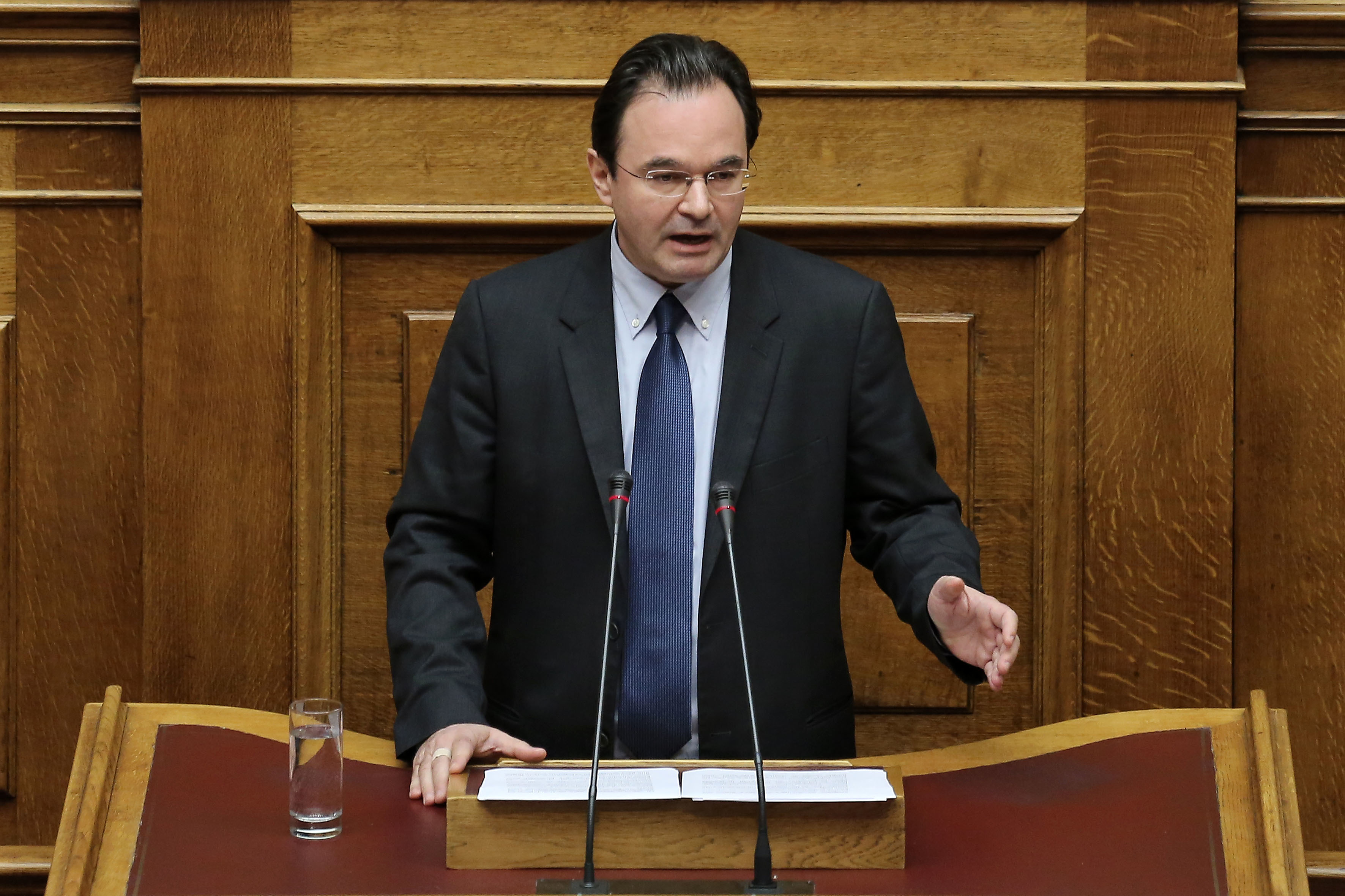 Βέβαιη η παραπομπή Παπακωνσταντίνου για απιστία σε βαθμό κακουργήματος