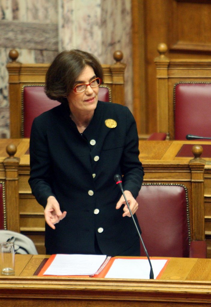 Σκοπούλη: Πρότεινε τρία χρόνια άδεια μετά τον τοκετό για τις γυναίκες στο Δημόσιο!