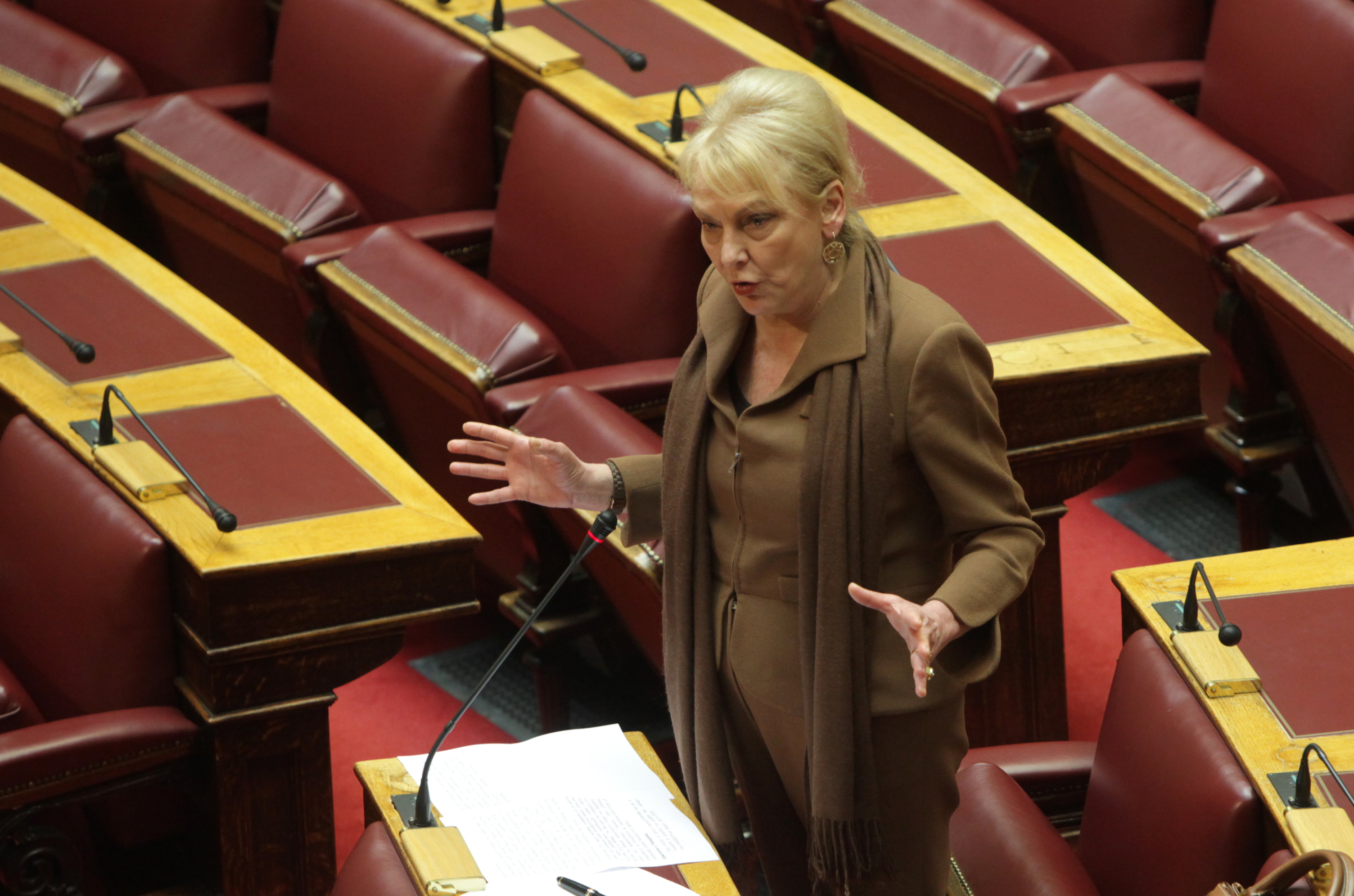 “Να μπουν μετρητές βλακείας στην Βουλή”