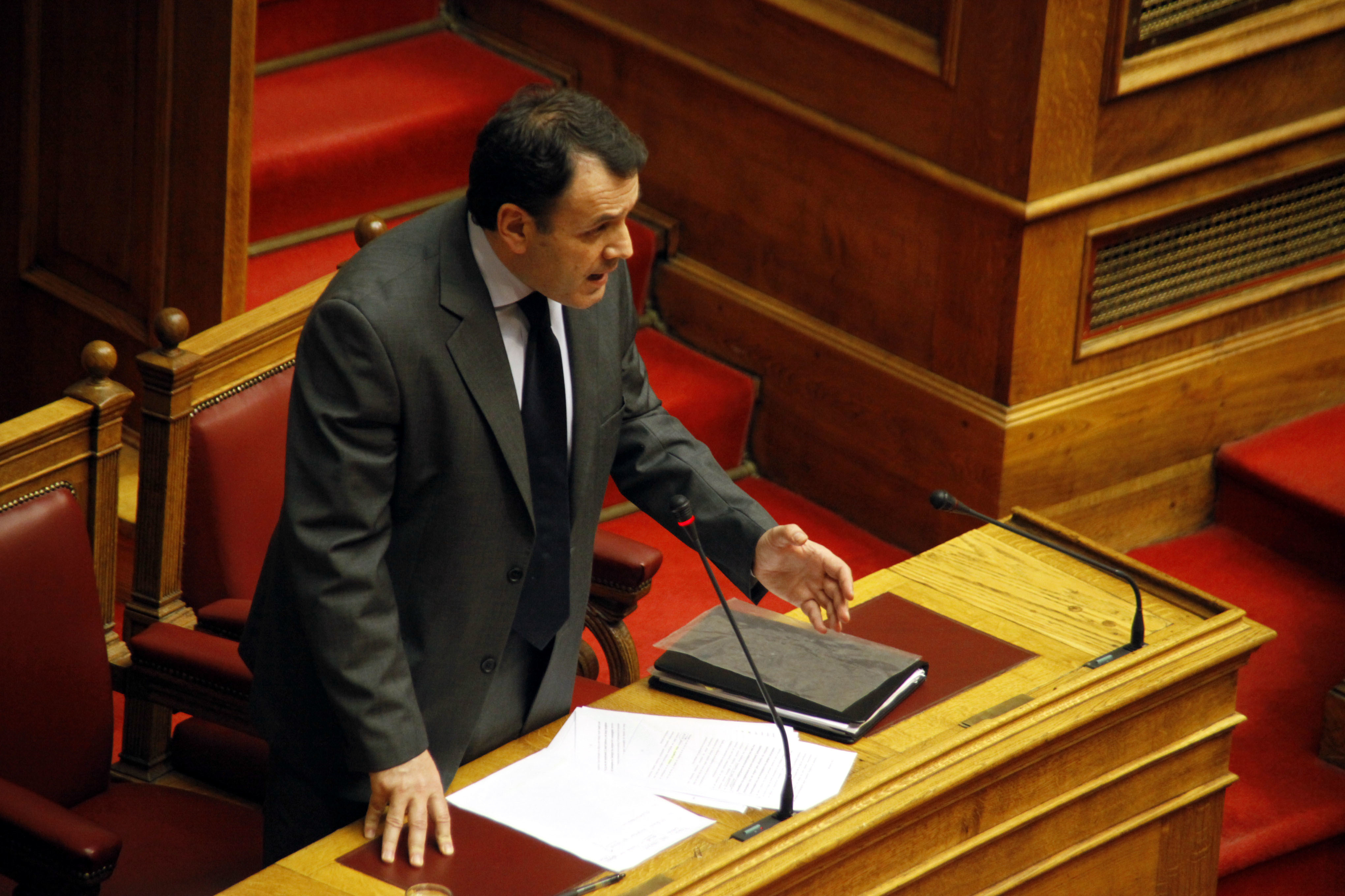 Βουλευτής της ΝΔ: Η Χρυσή Αυγή δεν είναι κόμμα νεοναζί