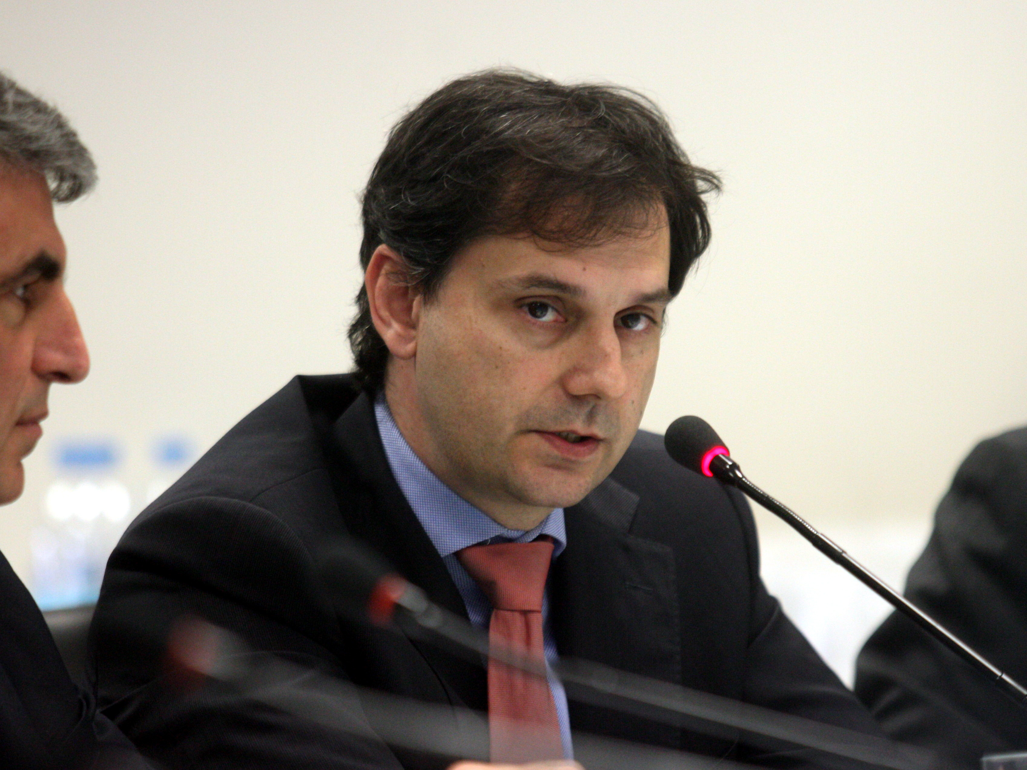 Θεοχάρης: Περισσότερες οι επιστροφές φόρων σε σχέση με πέρυσι