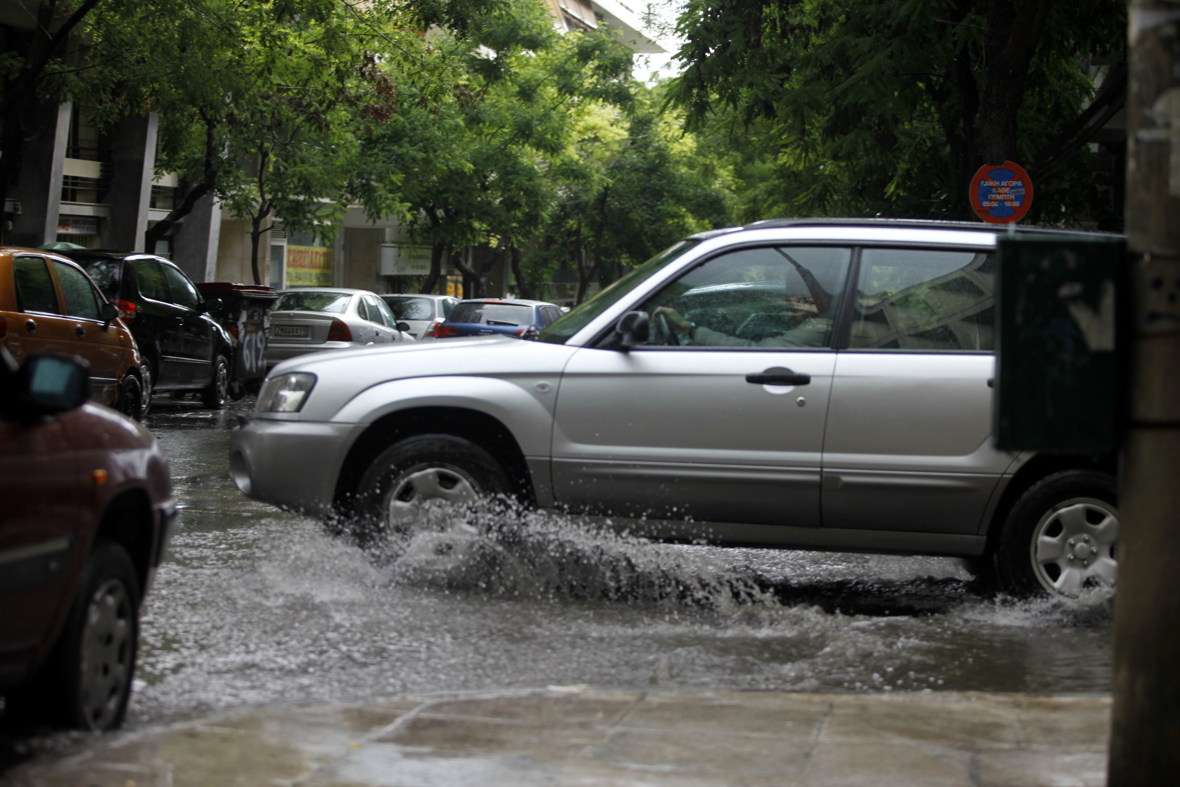 Πιάστηκαν αστυνομικοί με τζιπάρες και πλαστές πινακίδες