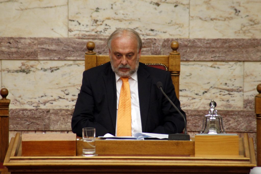 Καλαντζής για ΕΡΤ: Είναι δυνατόν για ένα κωλόσπιτο να πέσει η κυβέρνηση;