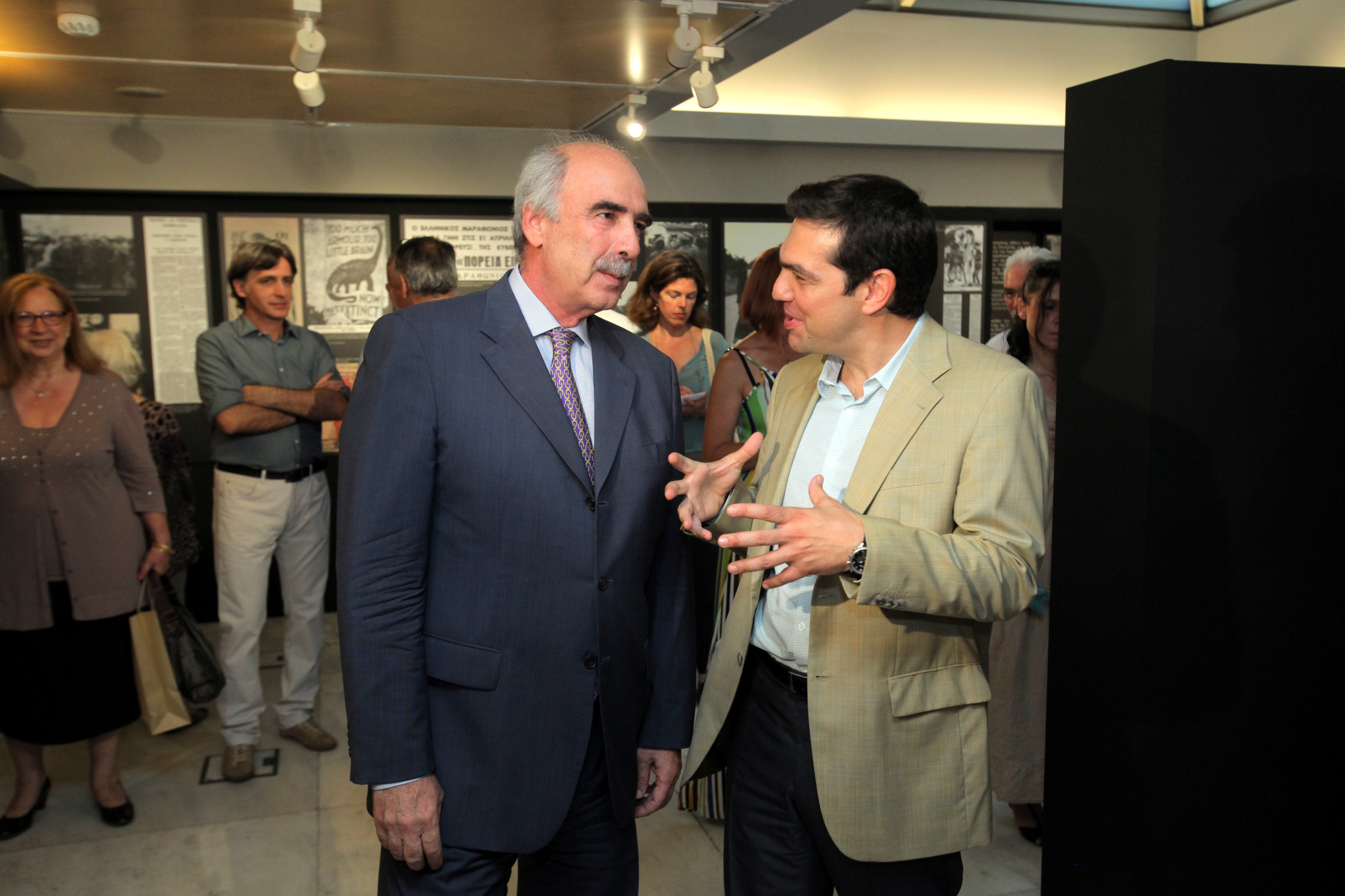 Μειμαράκης «καρφώνει» Τσίπρα σε… «ευρωπαϊκό ακροατήριο»