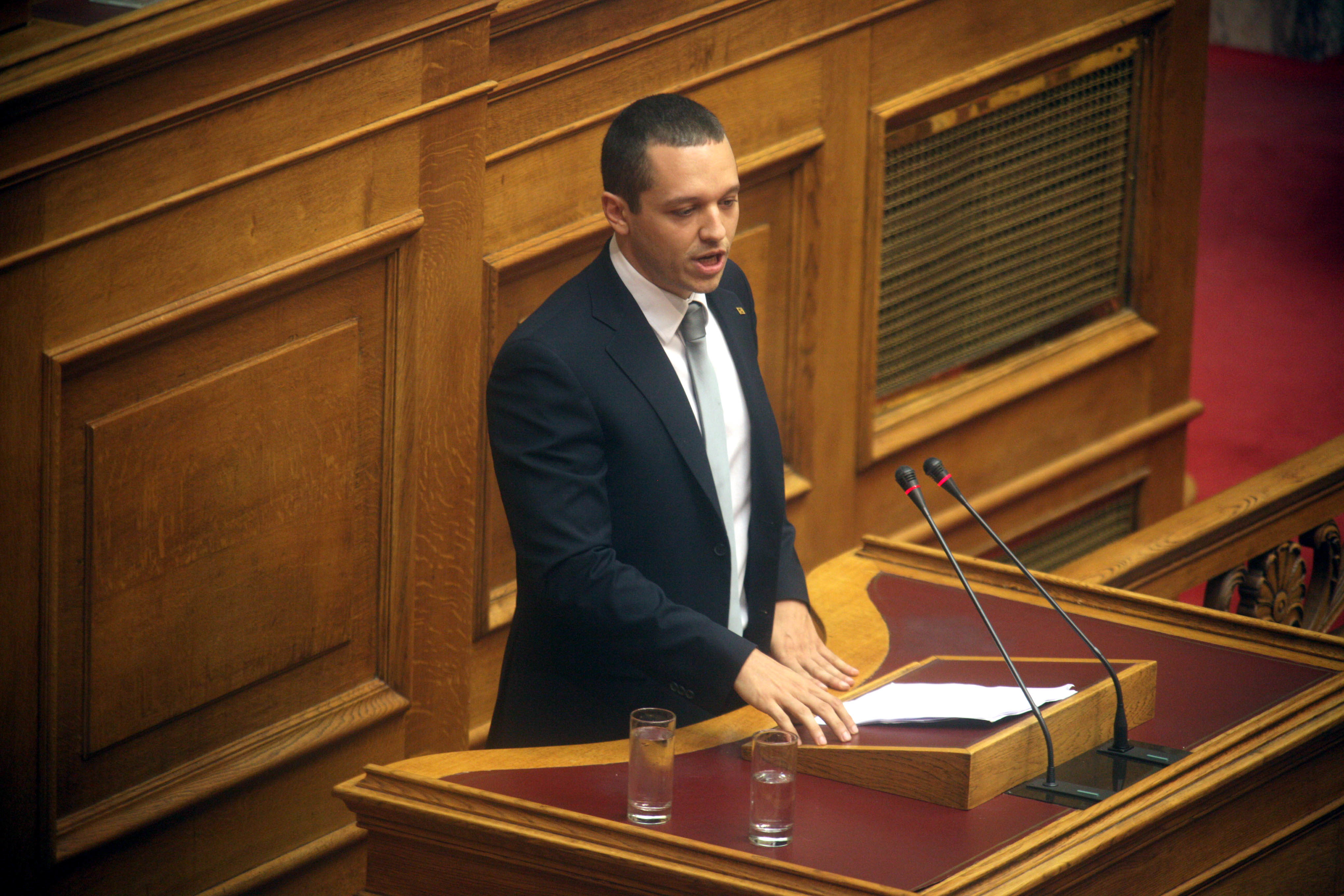 Πανικό στα κόμματα προκαλεί η υποψηφιότητα Κασιδιάρη στην Αθήνα!