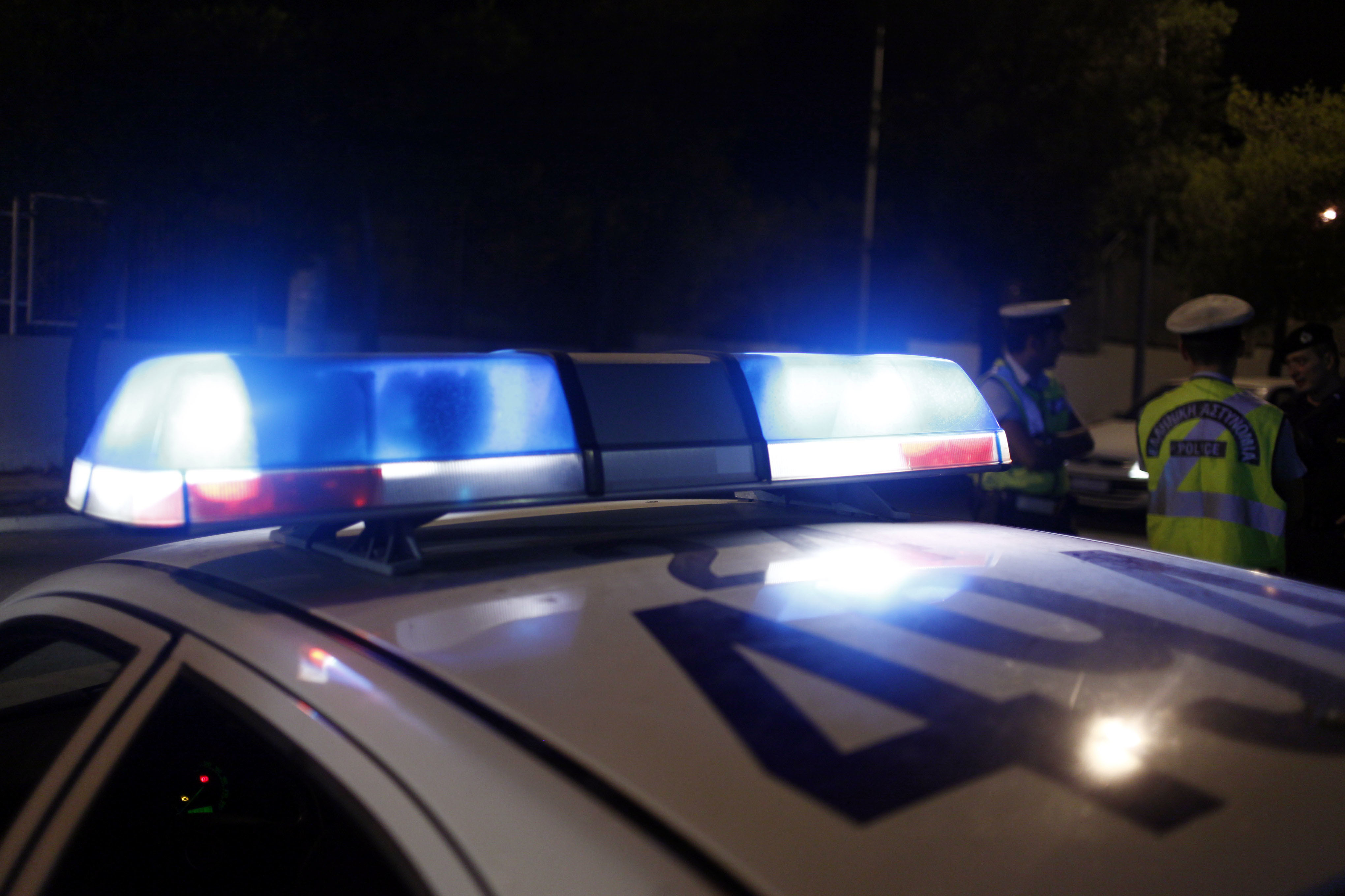 Ρέθυμνο: Επιτέθηκαν στους αστυνομικούς για να τον βοηθήσουν να διαφύγει