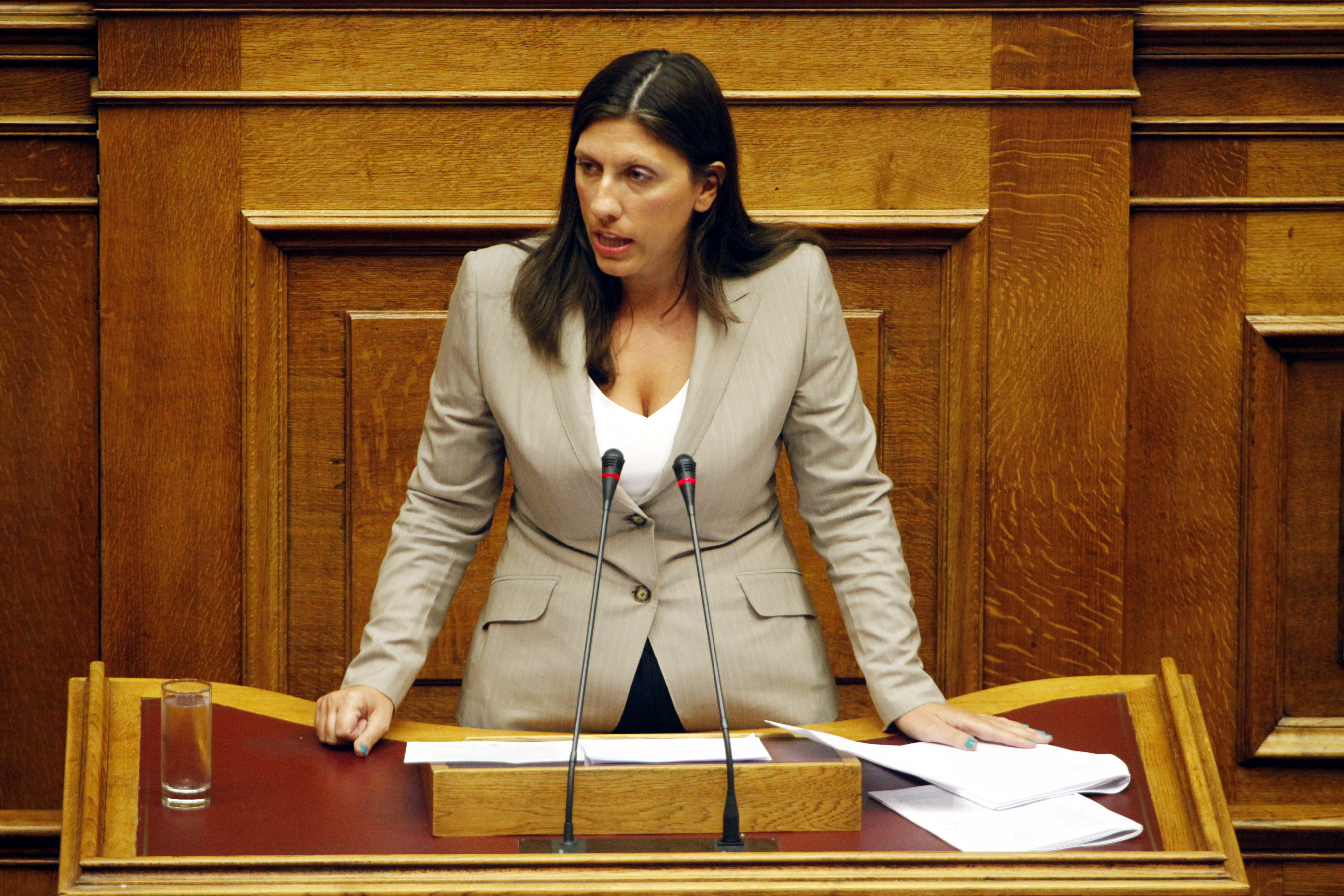Ζ. Κωνσταντοπούλου: Να γίνει εκτενής συζήτηση για τον Κώδικα Δικηγόρων και παραιτούμαι της αποζημίωσης