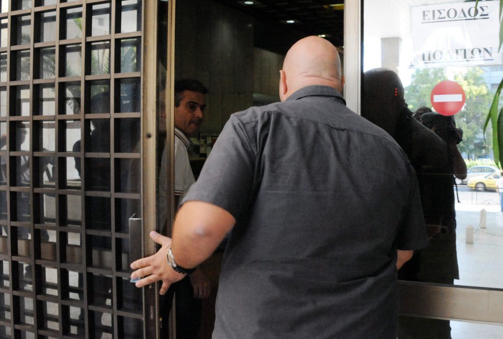 Ο Ηλίας Παναγιώταρος προσέρχεται στην ΓΑΔΑ ΦΩΤΟ EUROKINISSI