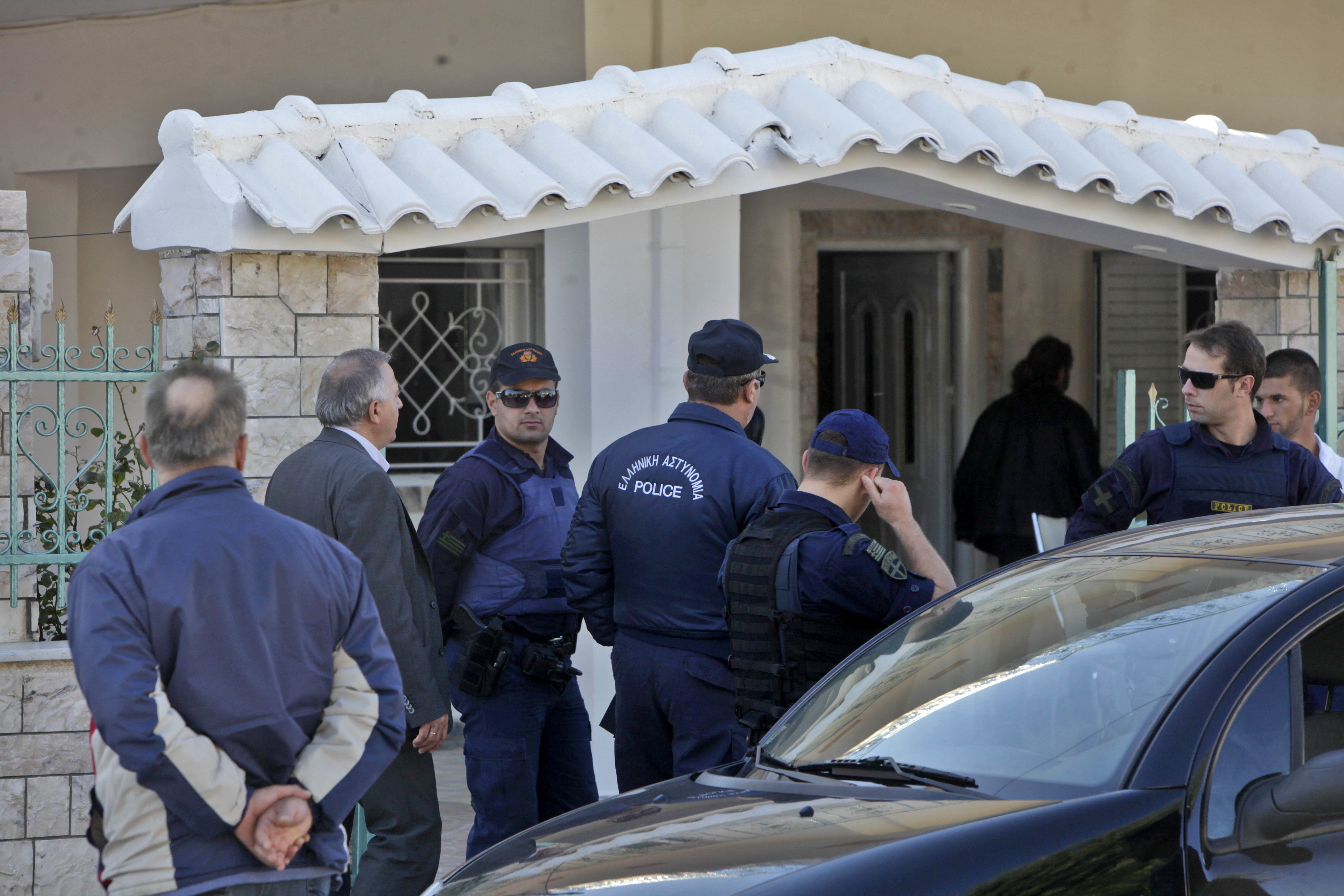 Στον ανακριτή το ζευγάρι των τσιγγάνων που είχε την μικρή Μαρία – Σε λίγο στην δημοσιότητα οι φωτογραφίες τους