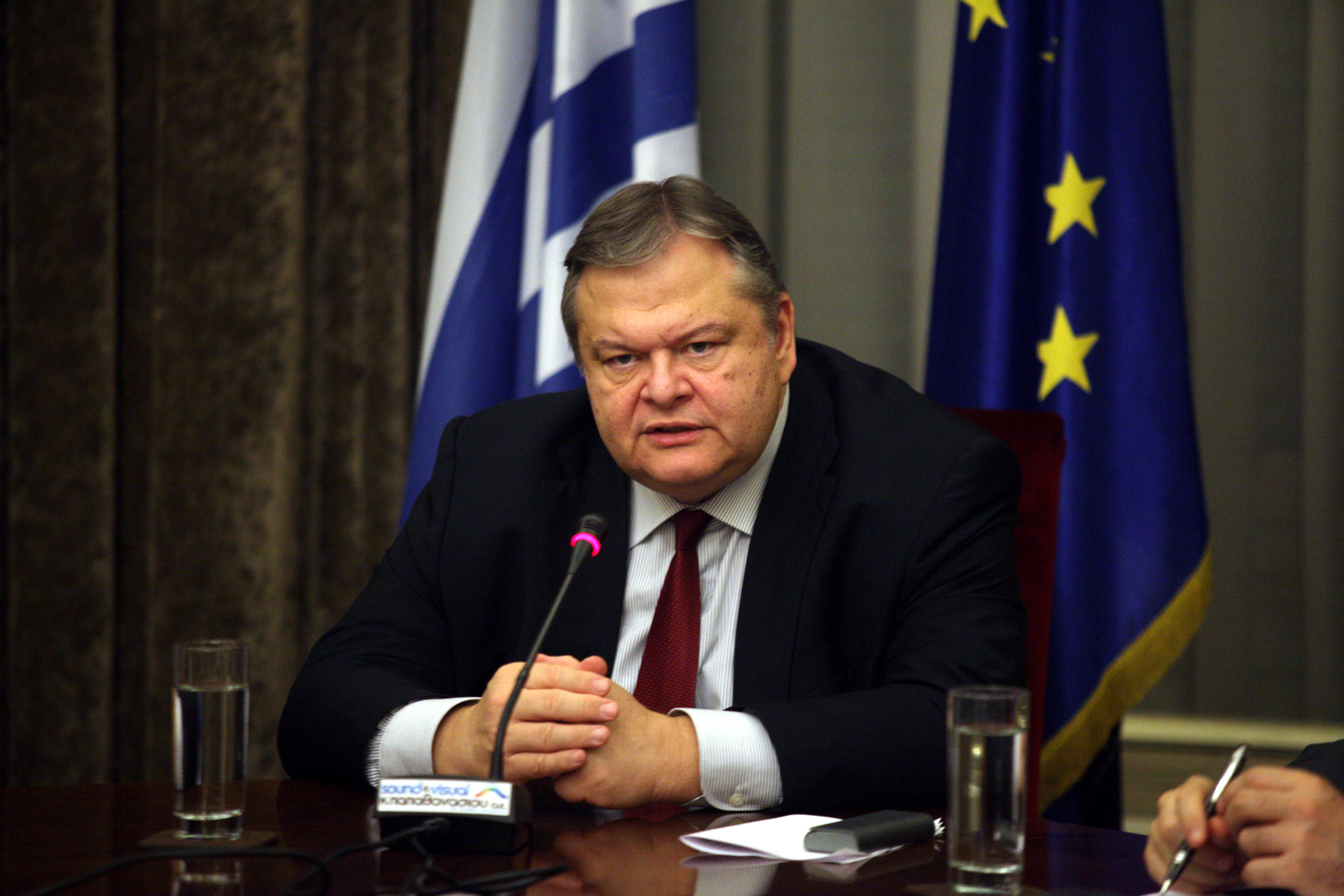 Βενιζέλος: Ο έλληνας πολίτης δεν αντέχει άλλη μείωση εισοδήματος