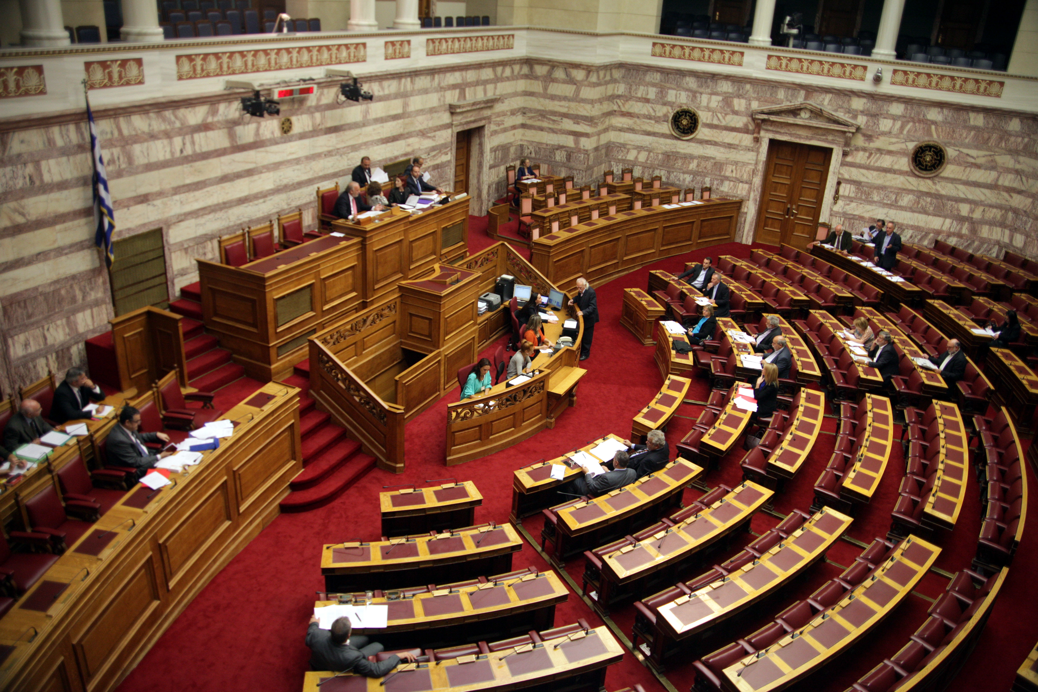 Προνόμια χωρίς τέλος! Αφορολόγητο έως και 75% για τους βουλευτές!