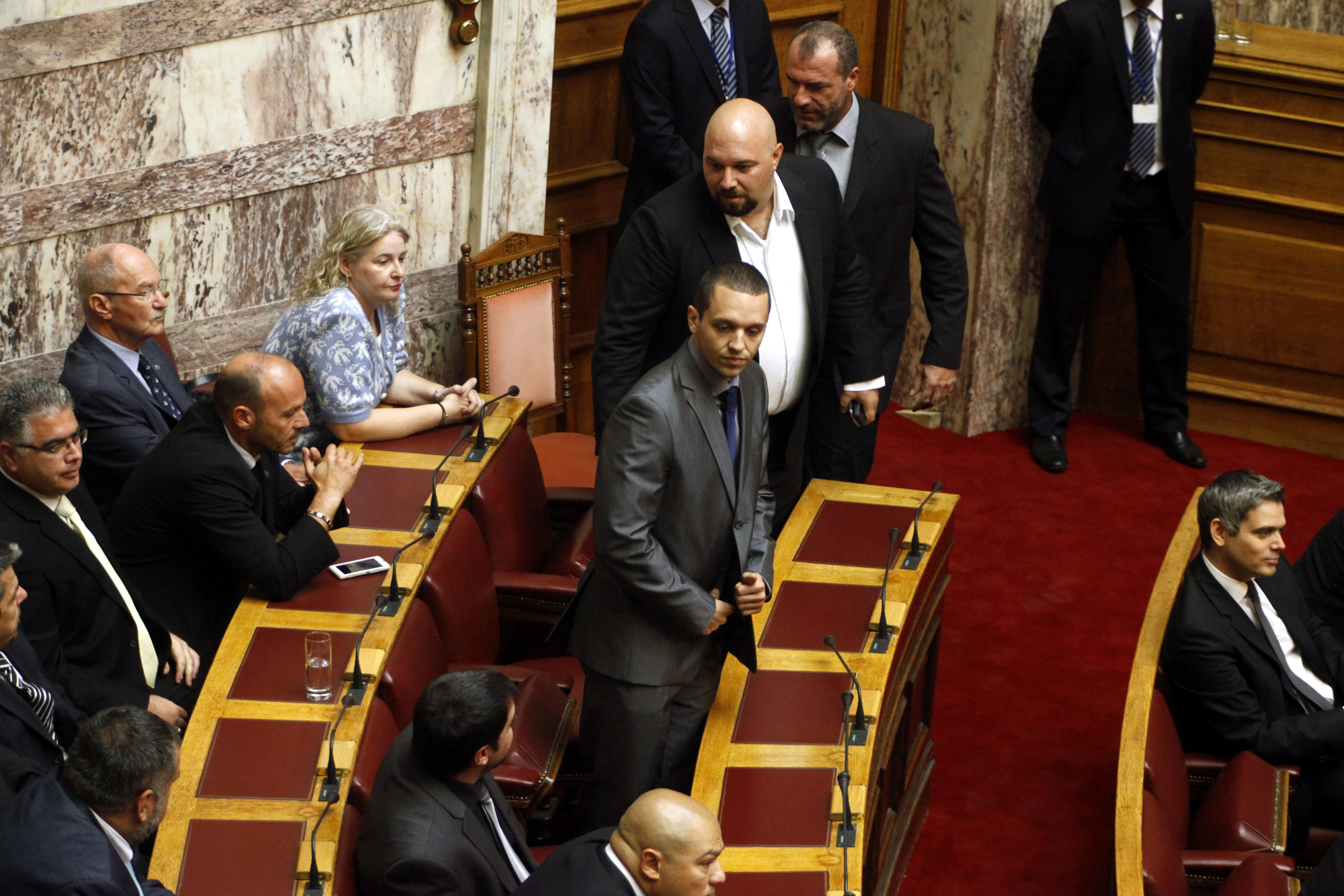 Μάρτυρας – καταπέλτης για την Χρυσή Αυγή! Μας πήγαιναν σε μαντριά για να μάθουμε να σφάζουμε – Έλεγαν θα μπούμε στην Βουλή με τάνκς!