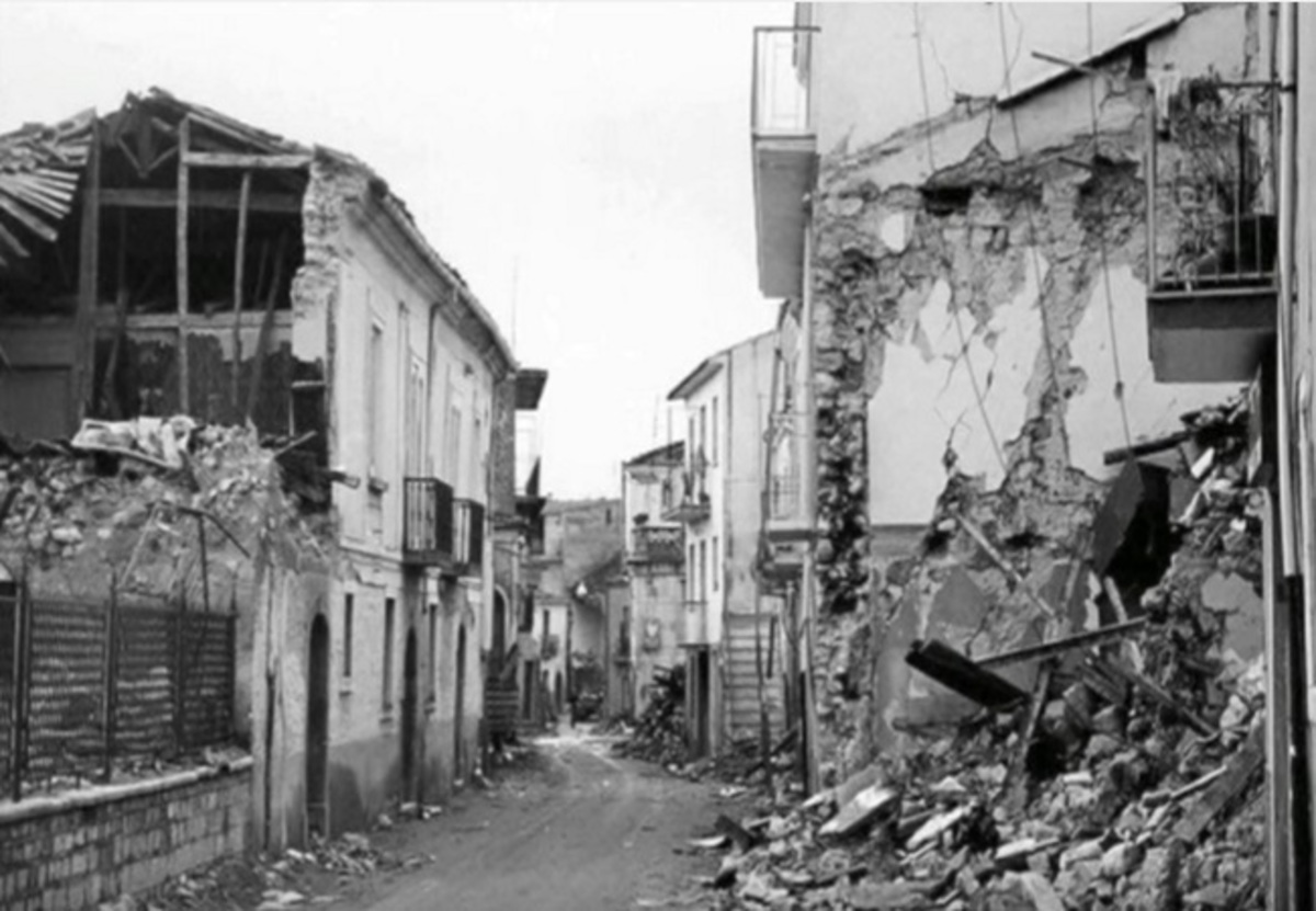Σεισμός στην Ιταλία: Ο μεγαλύτερος των τελευταίων 36 ετών! Η καταστροφή του 1980