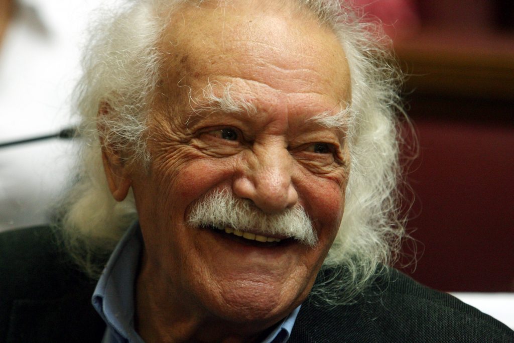 Για άλλες 2 – 3 μέρες στο νοσοκομείο ο Μανώλης Γλέζος