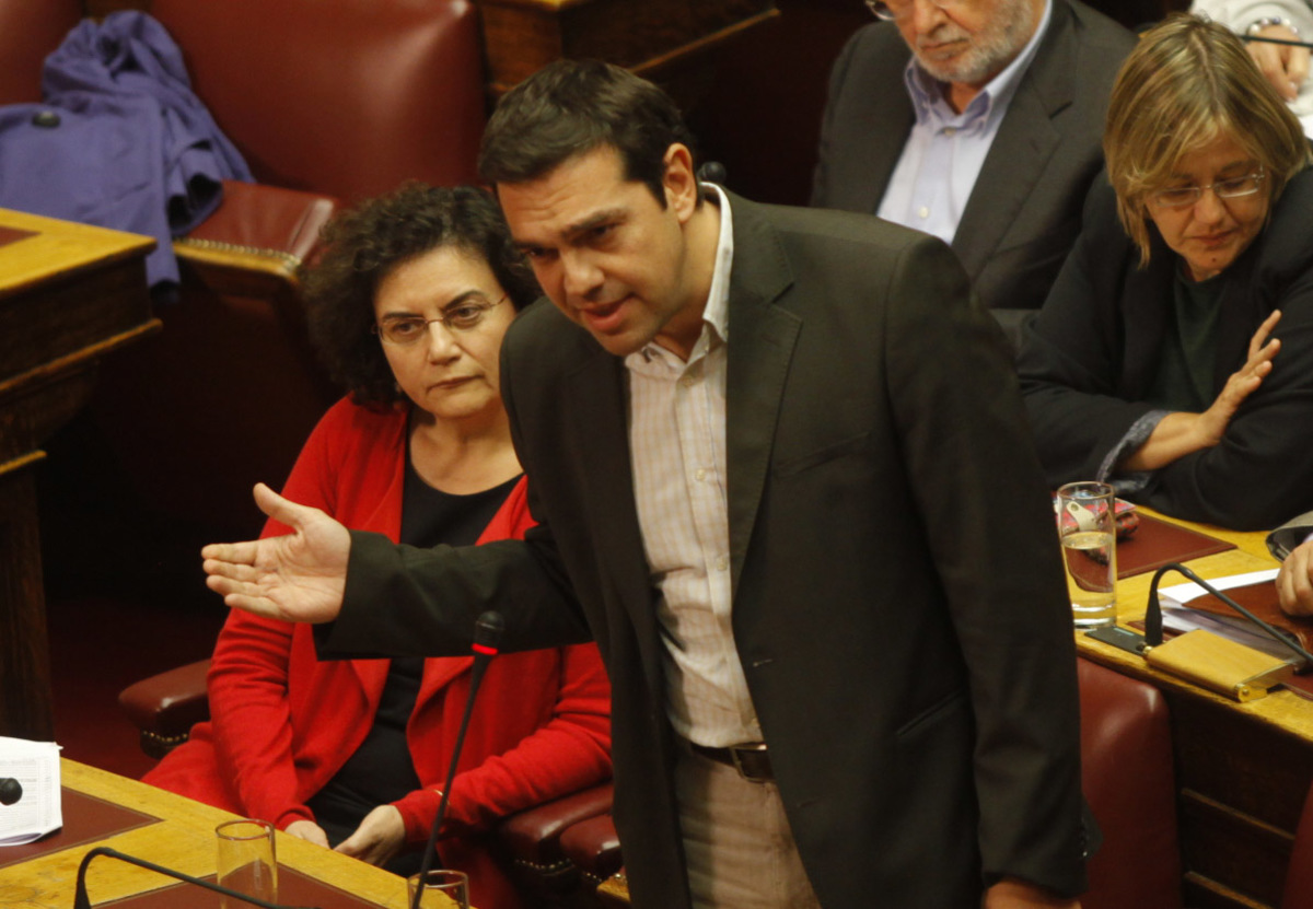 Κεκλεισμένων των θυρών η συνεδρίαση της Κοινοβουλευτικής Ομάδας του ΣΥΡΙΖΑ!