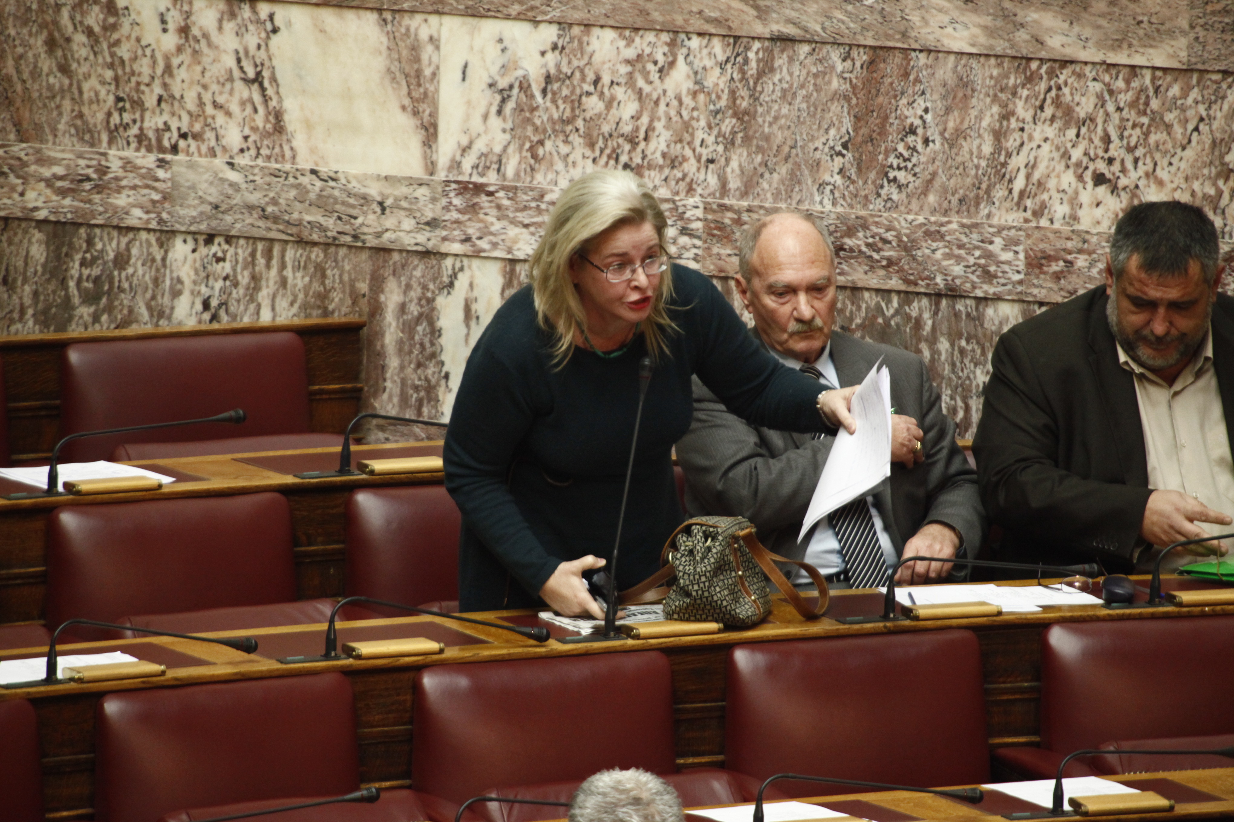 Σε απολογία καλούνται οι 4 βουλευτές της Χρυσής Αυγής Ζαρούλια, Αρβανίτης, Κουκούτσης και Κούζηλος