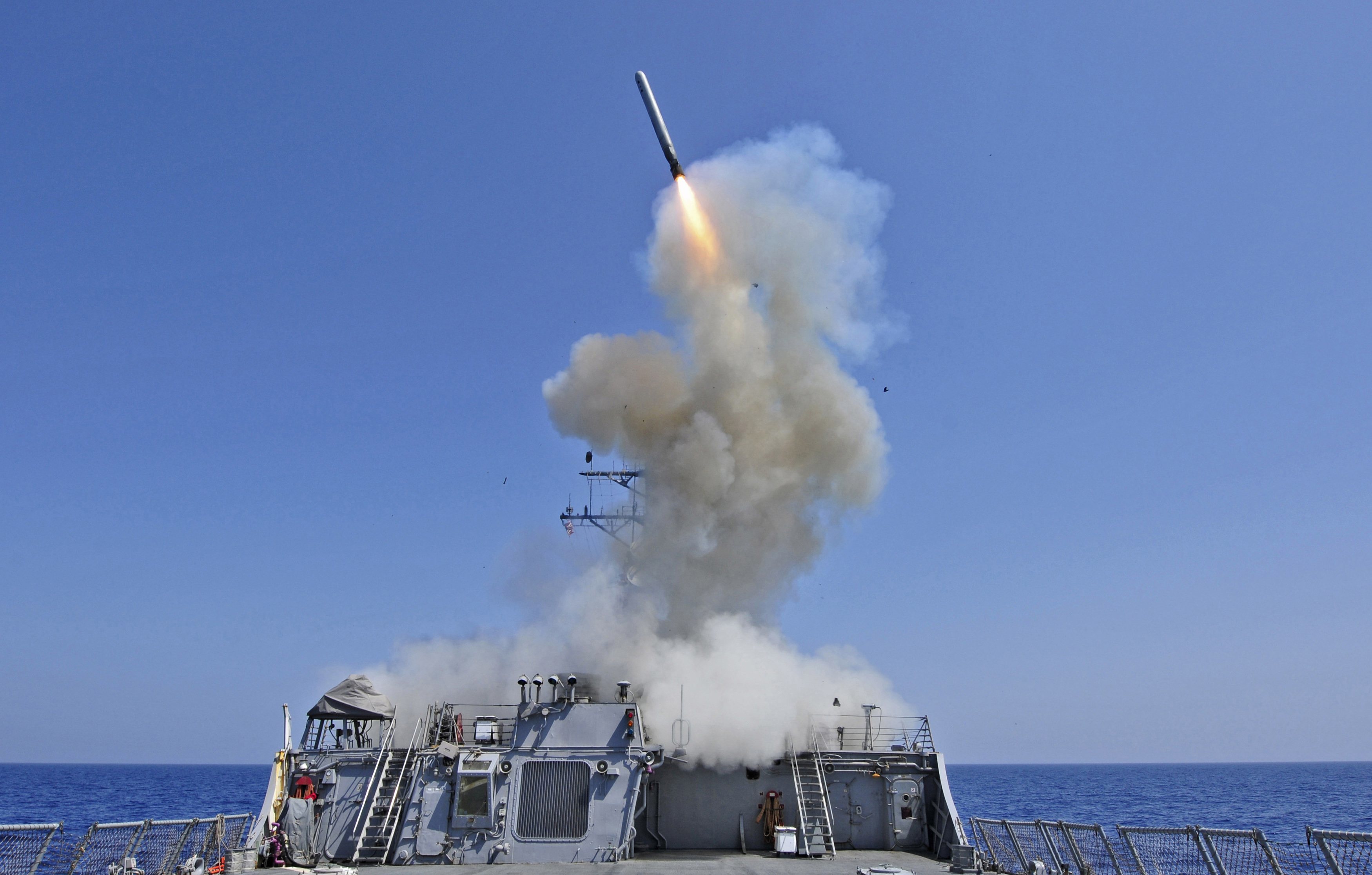 Πύραυλος Τόμαχοκ εκτοξεύεται από το USS Barry σε άσκηση στην Μεσόγειο στις 29 Μαρτίου του 2011 ΦΩΤΟ REUTERS