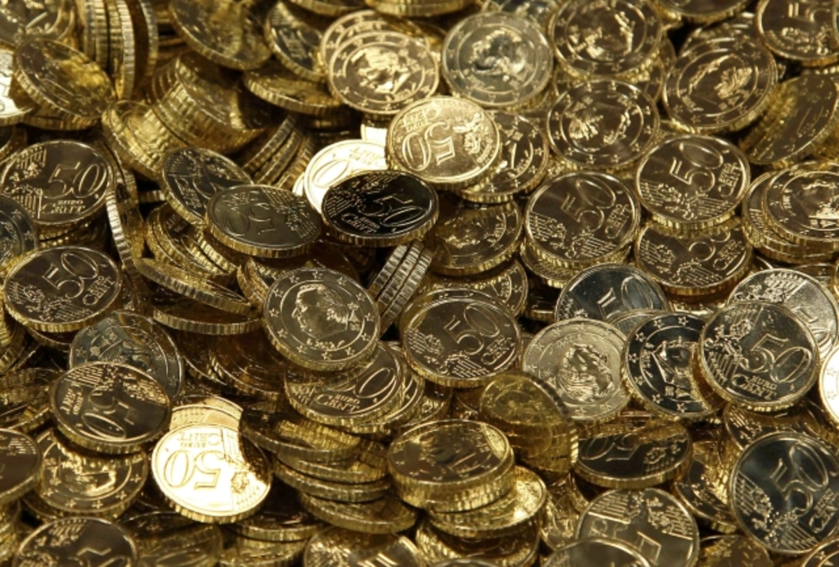 Κάποιος δεν λέει την αλήθεια! Φυσικά και έχουν βουλευτές καταθέσεις στην Ελβετία