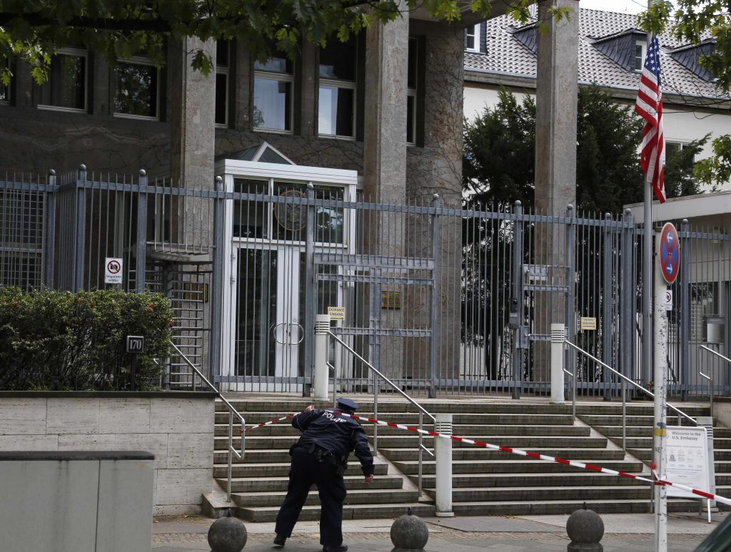 Ξανάνοιξε το προξενείο των ΗΠΑ στο Βερολίνο – Λάθος ο συνεγερμός