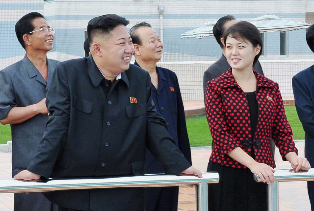 Ιστορία σαν παραμύθι! Ο νεος ηγέτης της Β.Κορέας παντρεύτηκε την γυναίκα που δεν ήθελε ο πατέρας του!
