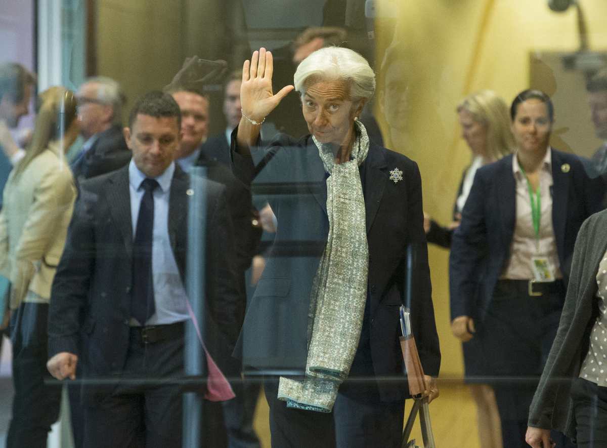 Η οργισμένη χειρονομία της Λαγκάρντ! ΦΩΤΟ