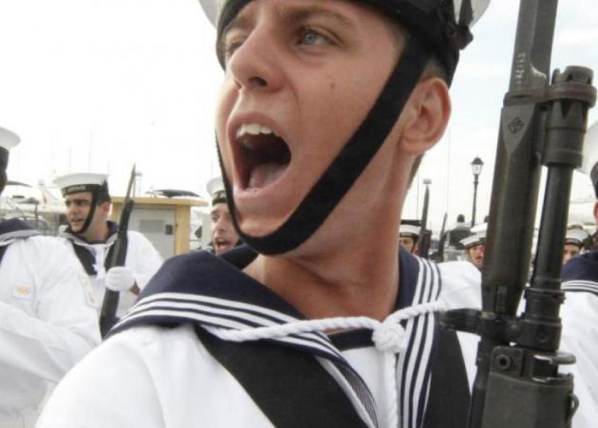 Λίστα μετατάξεων, ανάβει φωτιές στο ΥΕΘΑ