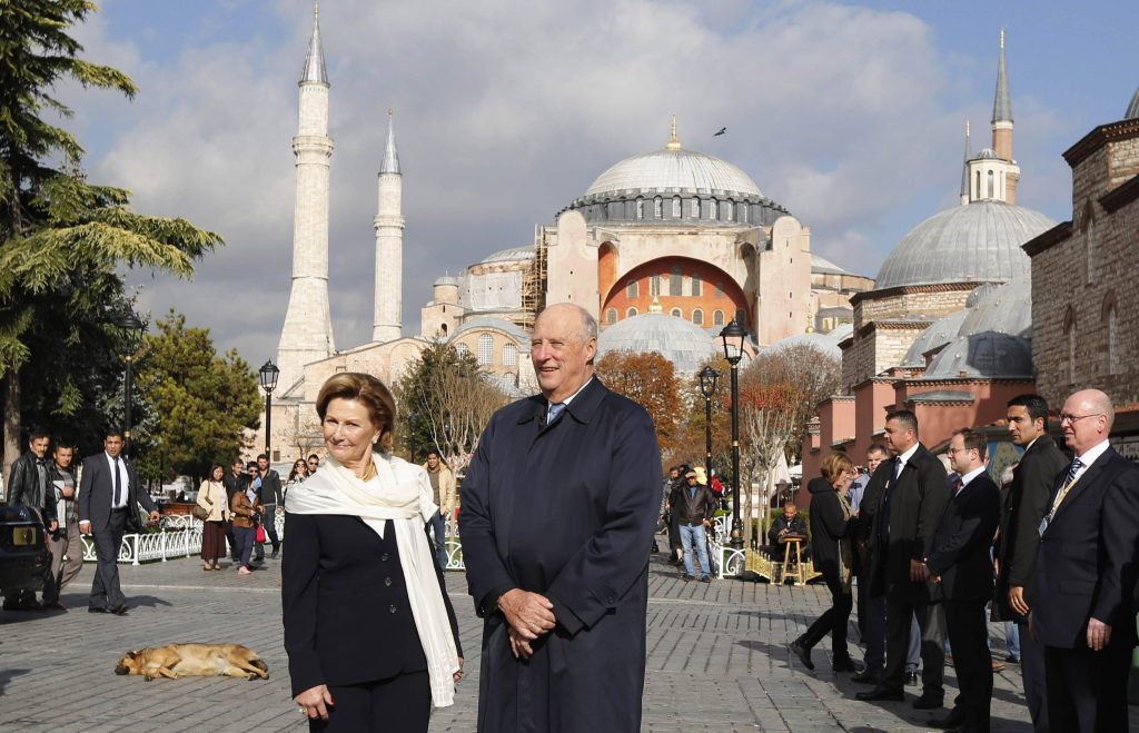 “Αναχρονιστική και ακατανόητη η απειλή μετατροπής της Αγιά Σοφιάς σε τζαμί”