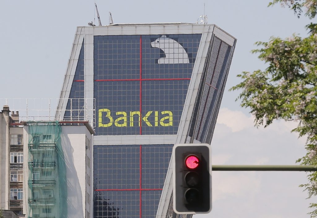 Τελικά θα σώσουν την τράπεζα με κρατικά ομόλογα – Δεν έπιασε η μπλόφα της Ισπανίας