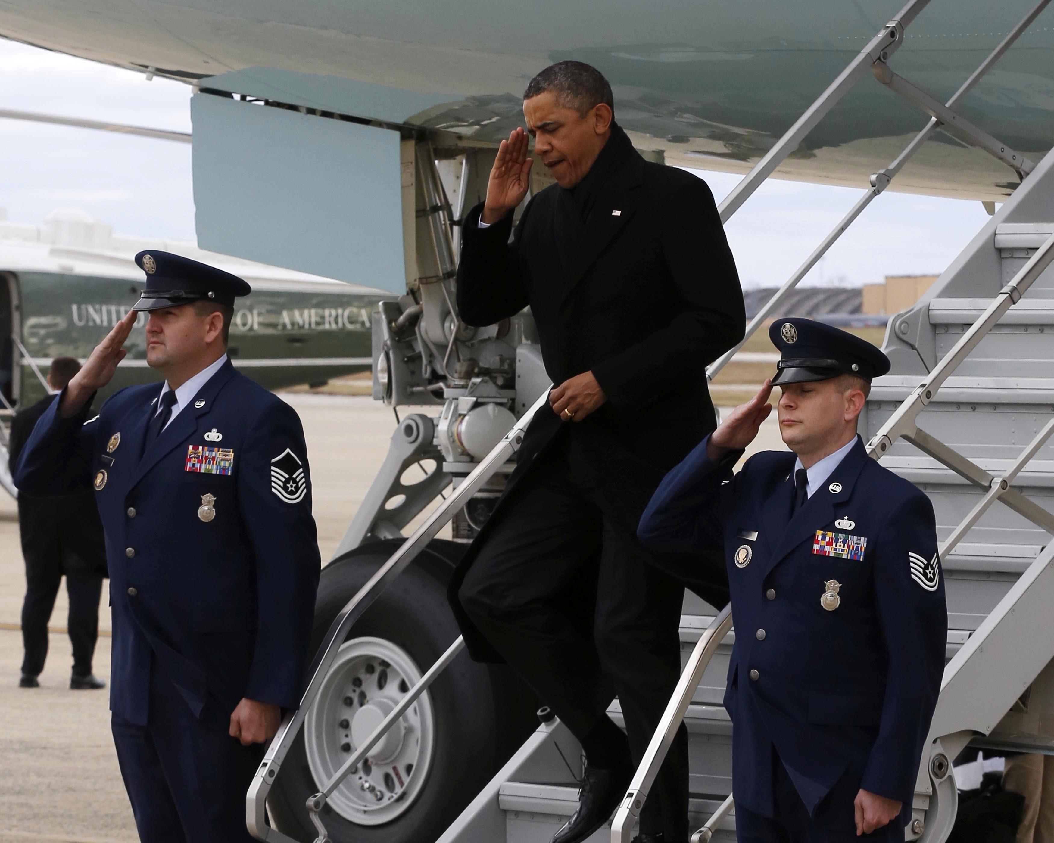 Μπαράκ είσαι σπίτι; Γιατί σε παίρνω και μιλάει….