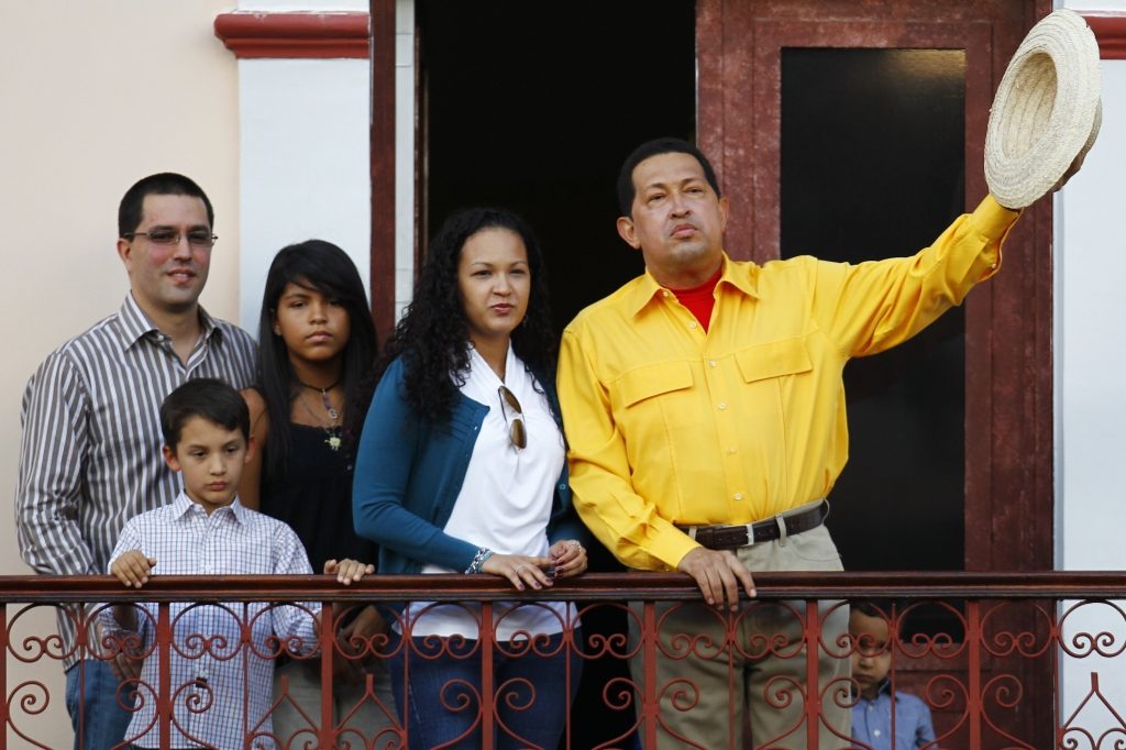 Αδυνατισμένος αλλά αποφασισμένος ο Τσάβες