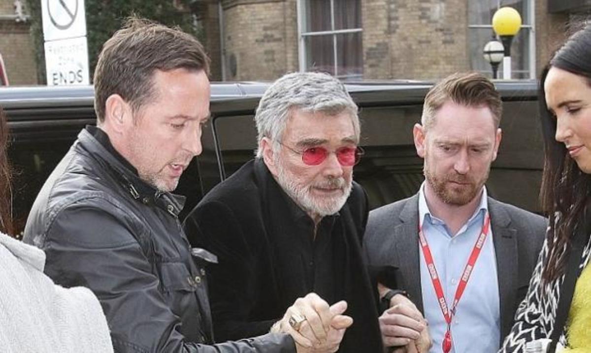Burt Reynolds: Αποκαλύπτει ότι η καριέρα του είχε “ντροπιαστική” επίδραση στη σεξουαλική ζωή του!
