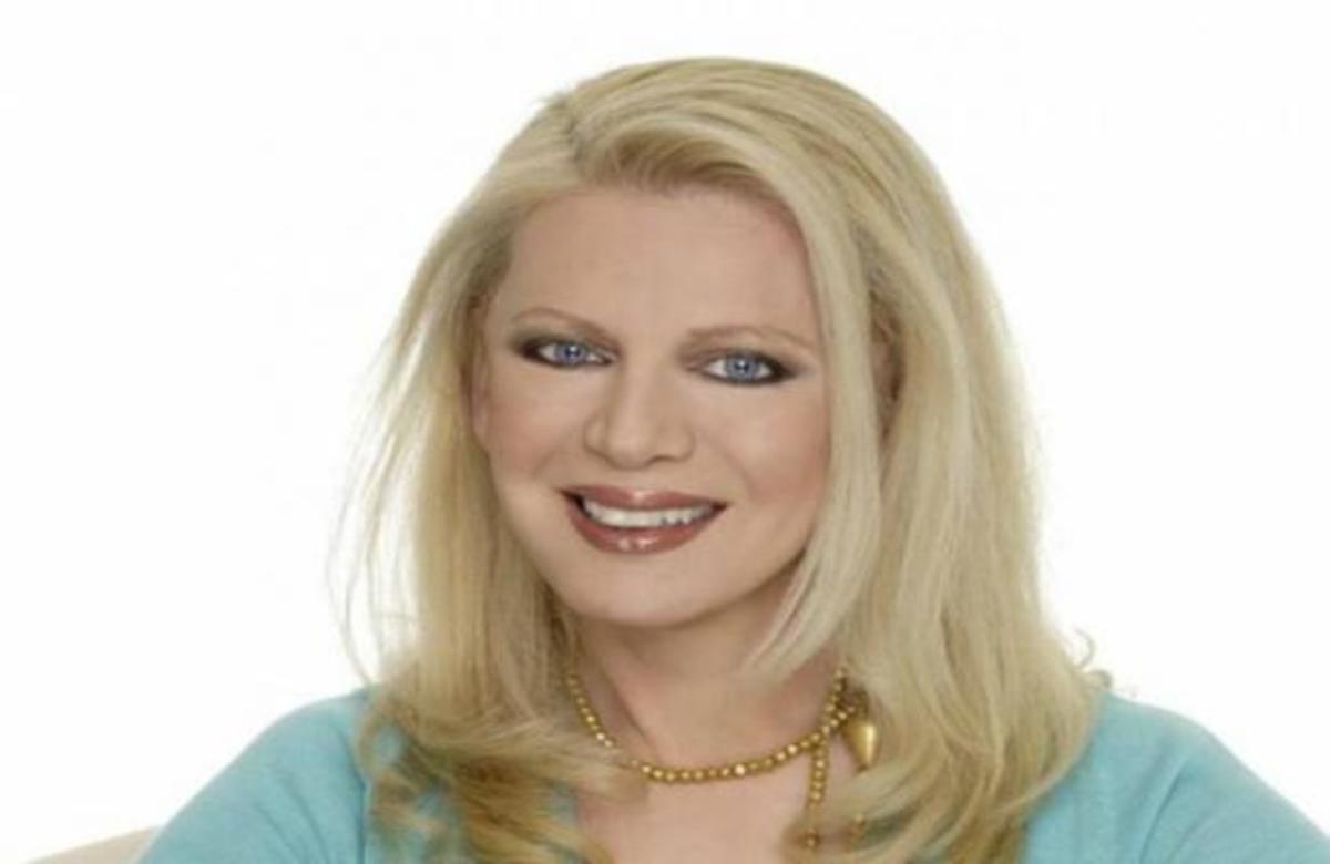 Ποιό κανάλι αποκάλεσε μεγάλο ρουφιάνο η Έλενα Ακρίτα;