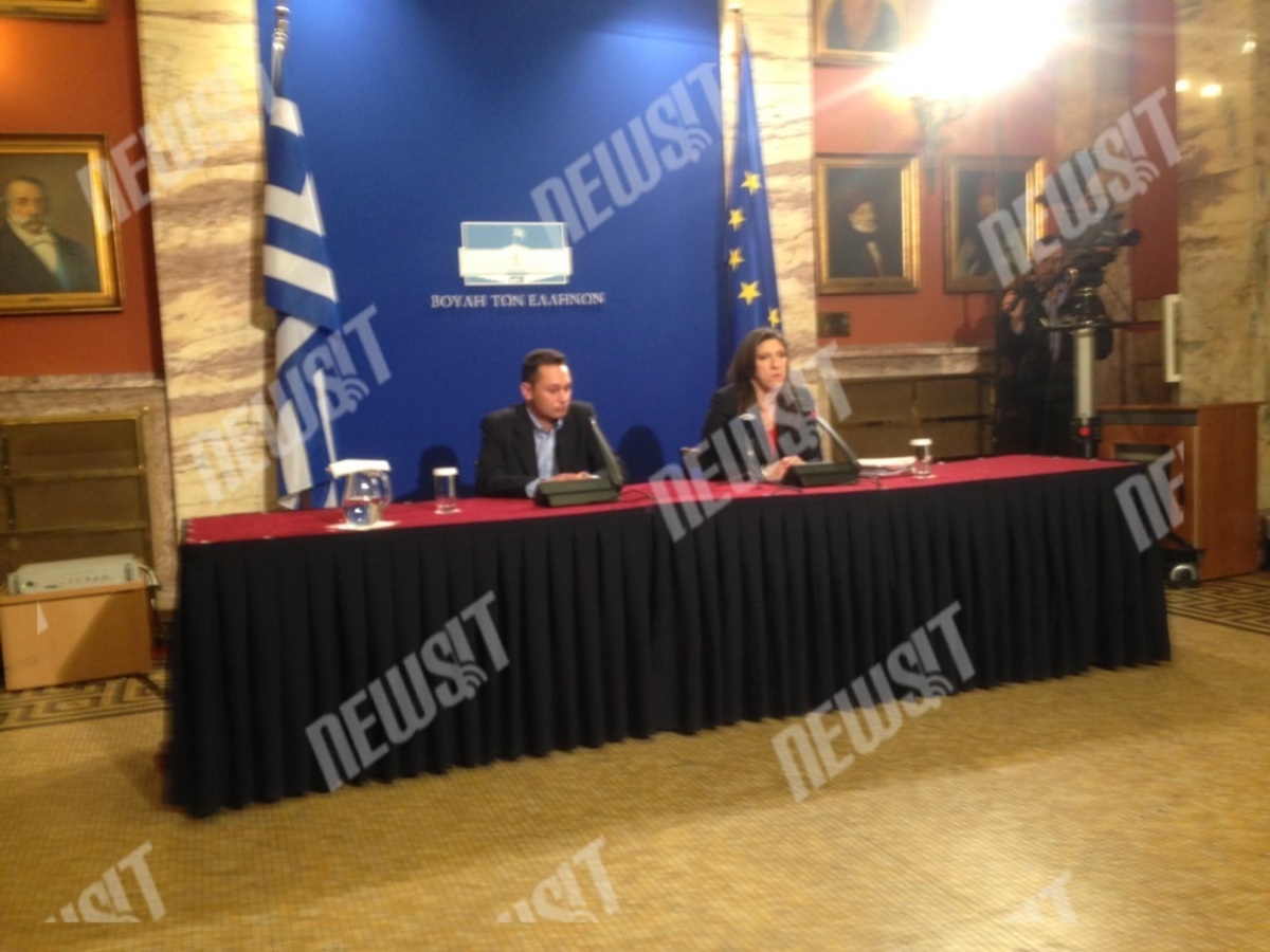 Ζ. Κωνσταντοπούλου: Θα ζητήσει πίσω τα γραφεία Μητσοτάκη, Παπανδρέου και Σημίτη
