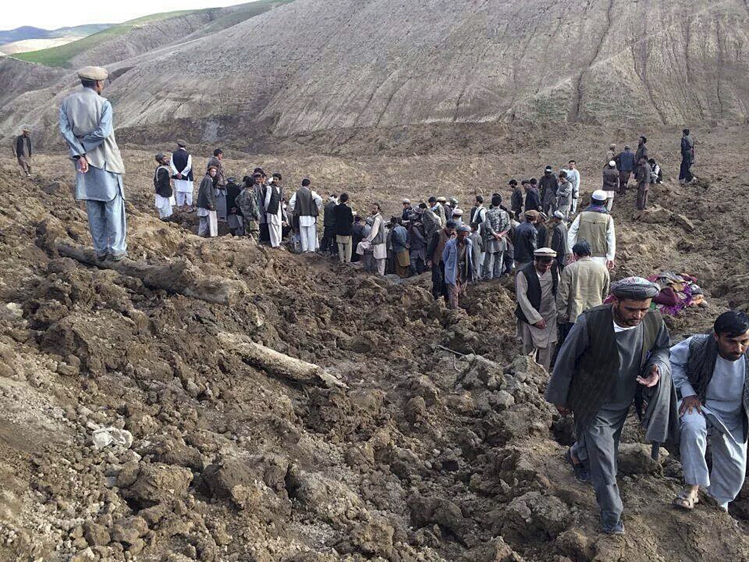 Ανείπωτη τραγωδία στο Αφγανιστάν – Κατολίσθηση εξαφάνισε ολόκληρο χωριό – Περισσότεροι από 2.000 οι νεκροί