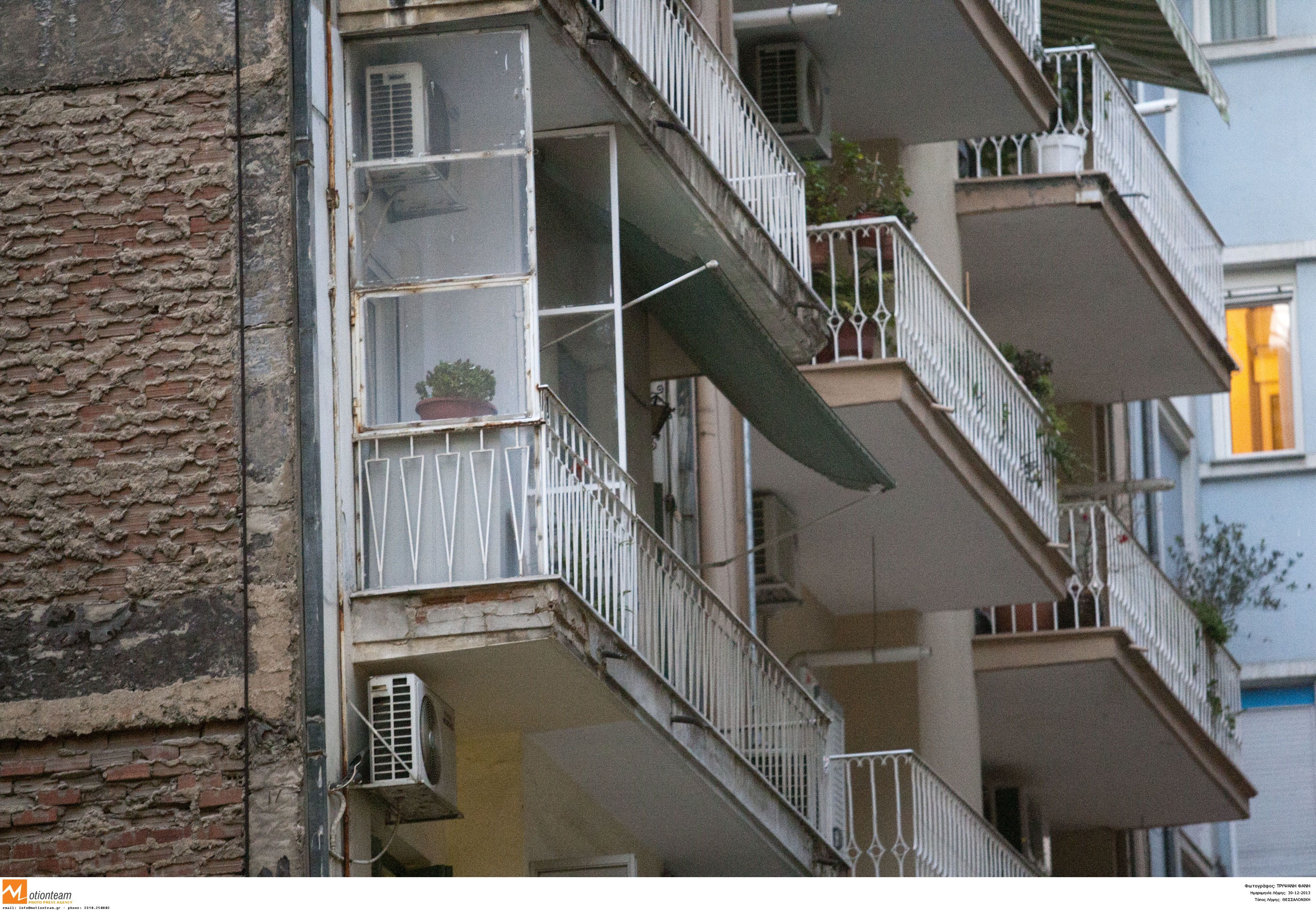 Σέρρες: 22χρονη μάνα αυτοκτόνησε μαζί με το 4 μηνών μωρό της