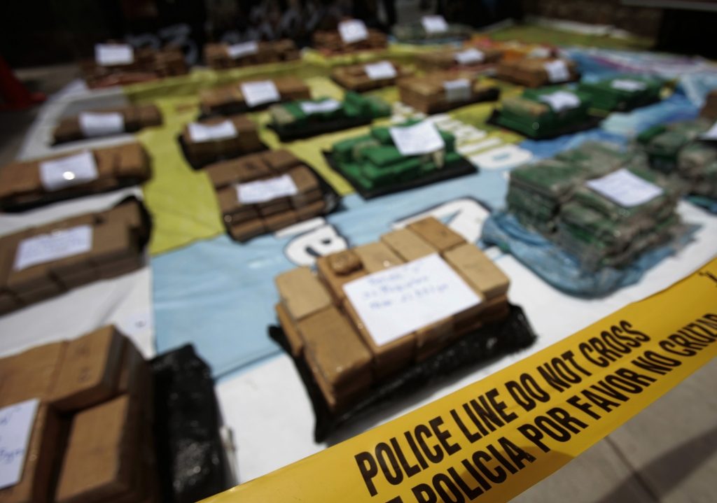 Eργαστήριο – μαμούθ με 300 κιλά ναρκωτικά έτοιμα για διανομή!