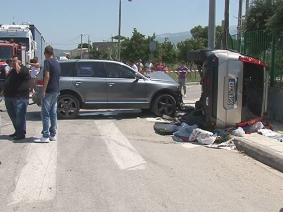 Αχαϊα: Τραυματίστηκε στην άσφαλτο η μητέρα του διοικητή της πυροσβεστικής – Φωτό!