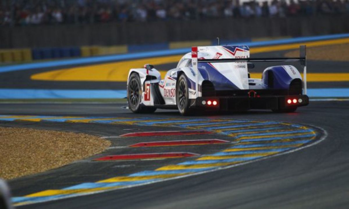 Η Toyota στην pole position του 24ωρου αγώνα του Le Mans (VIDEO)