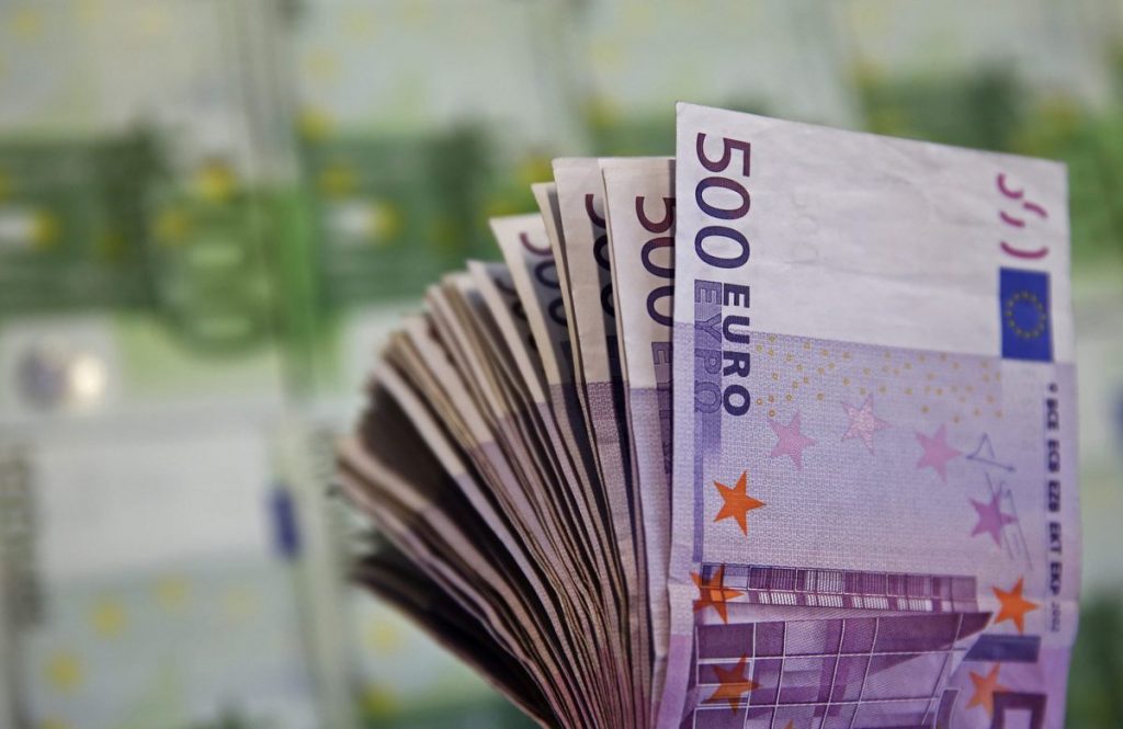 Η ΕΚΤ “στριμώχνει” την Ελλάδα για τα ομόλογα του 2010