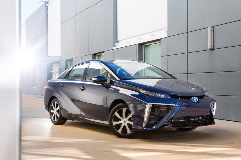 H Toyota παρουσίασε το υδρογονοκίνητο Mirai