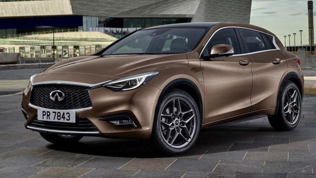 Infiniti: Διέρρευσε η πρώτη φωτογραφία του νέου Q30