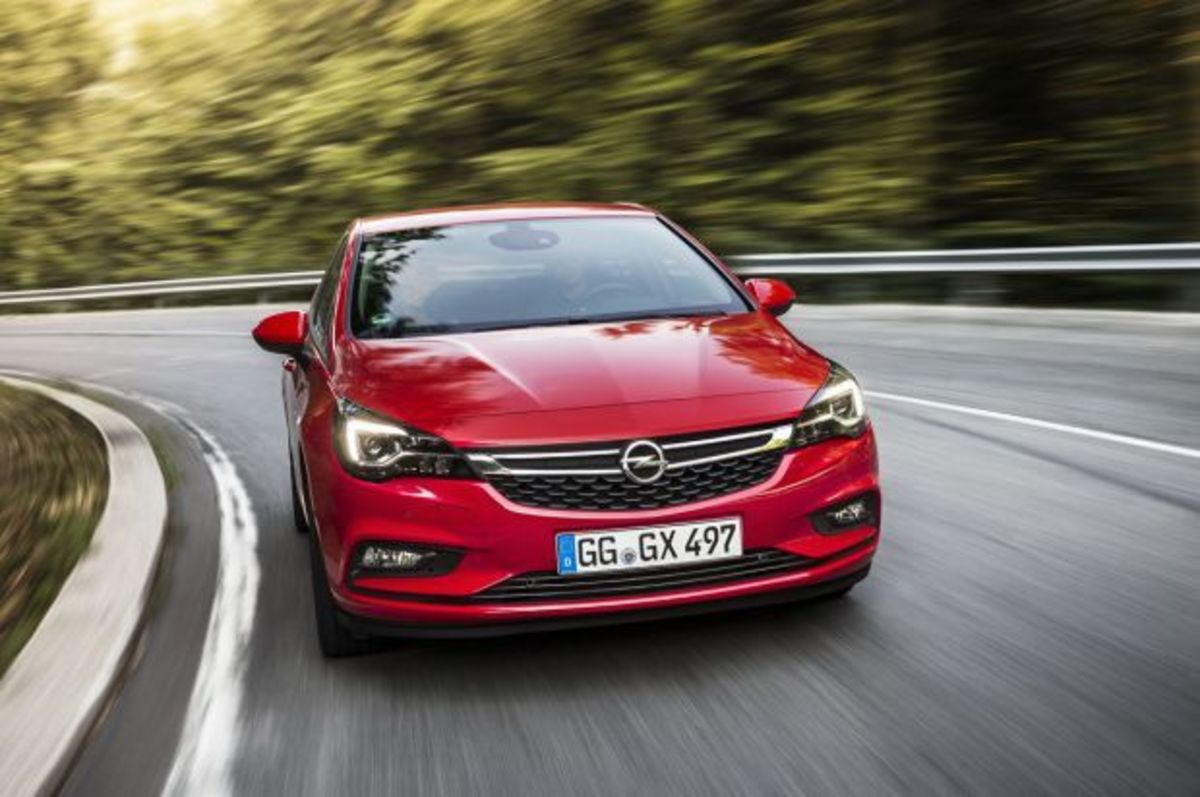 Οδηγούμε στη Σλοβακία το ολοκαίνουργιο Opel Astra