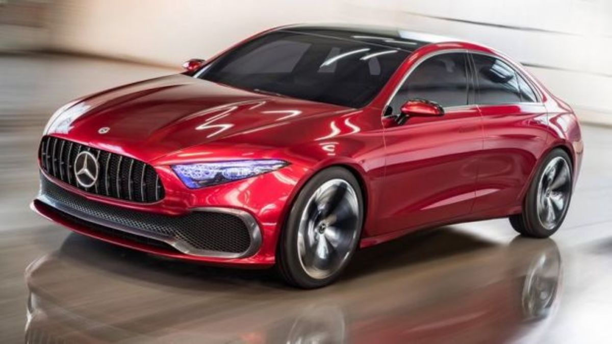 H Mercedes-Benz ετοιμάζει νέους και χαμηλού κυβισμού κινητήρες