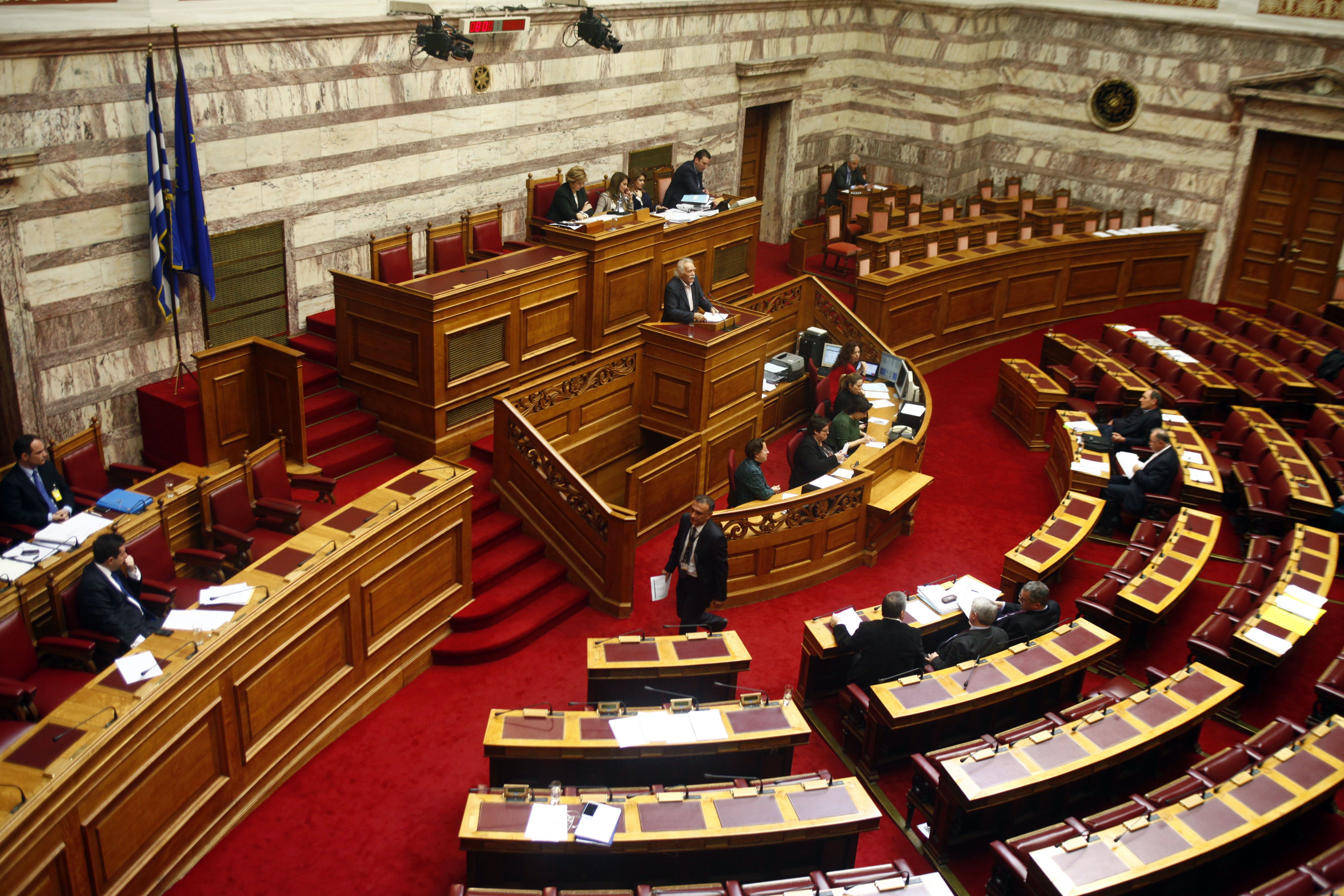 Προκαλούν ζητώντας ρουσφέτι «γαλάζιοι» βουλευτές!