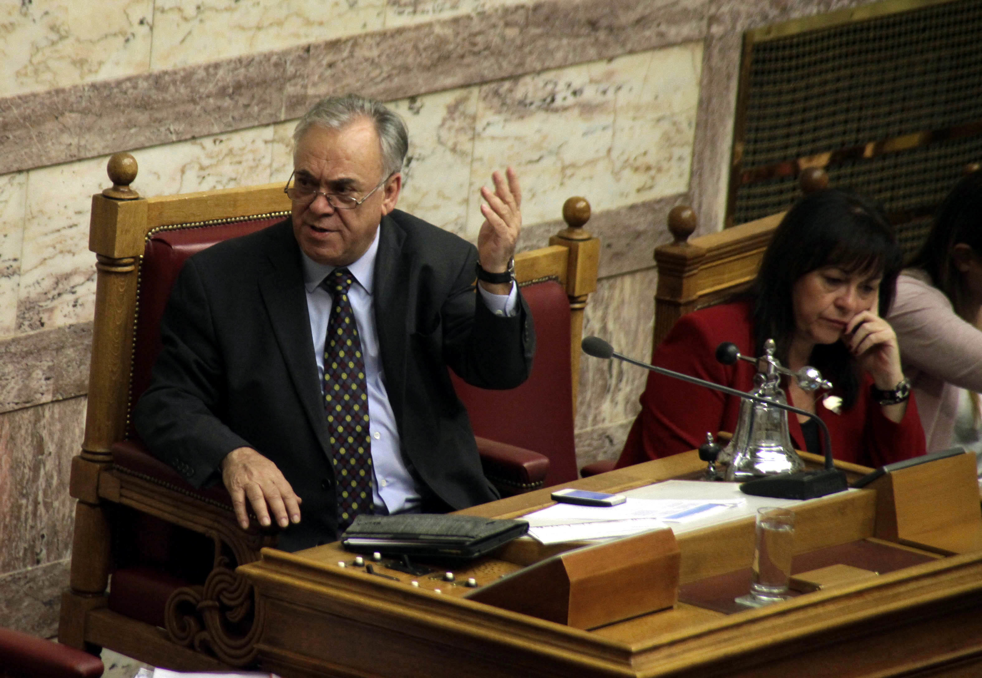 Δραγασάκης σε Γερμανούς βουλευτές: «Να διαβεβαιώσετε τον λαό σας ότι θα βρεθούν λύσεις εντός της ευρωζώνης»