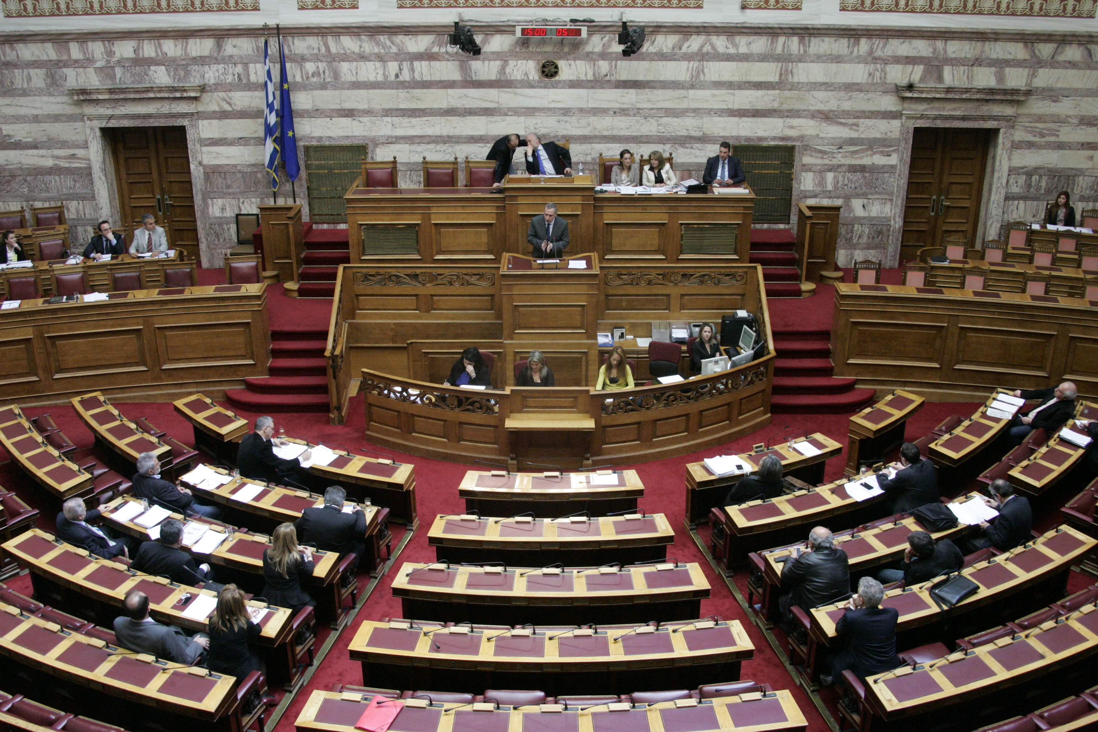 Βγήκε απ’ την κατάψυξη το αντιρατσιστικό – Πήρε το δρόμο για την Ολομέλεια