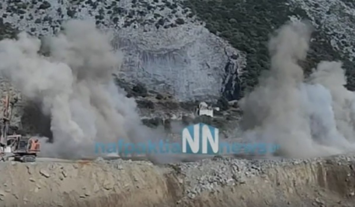 Ελεγχόμενη έκρηξη στα Παλιοβούνα